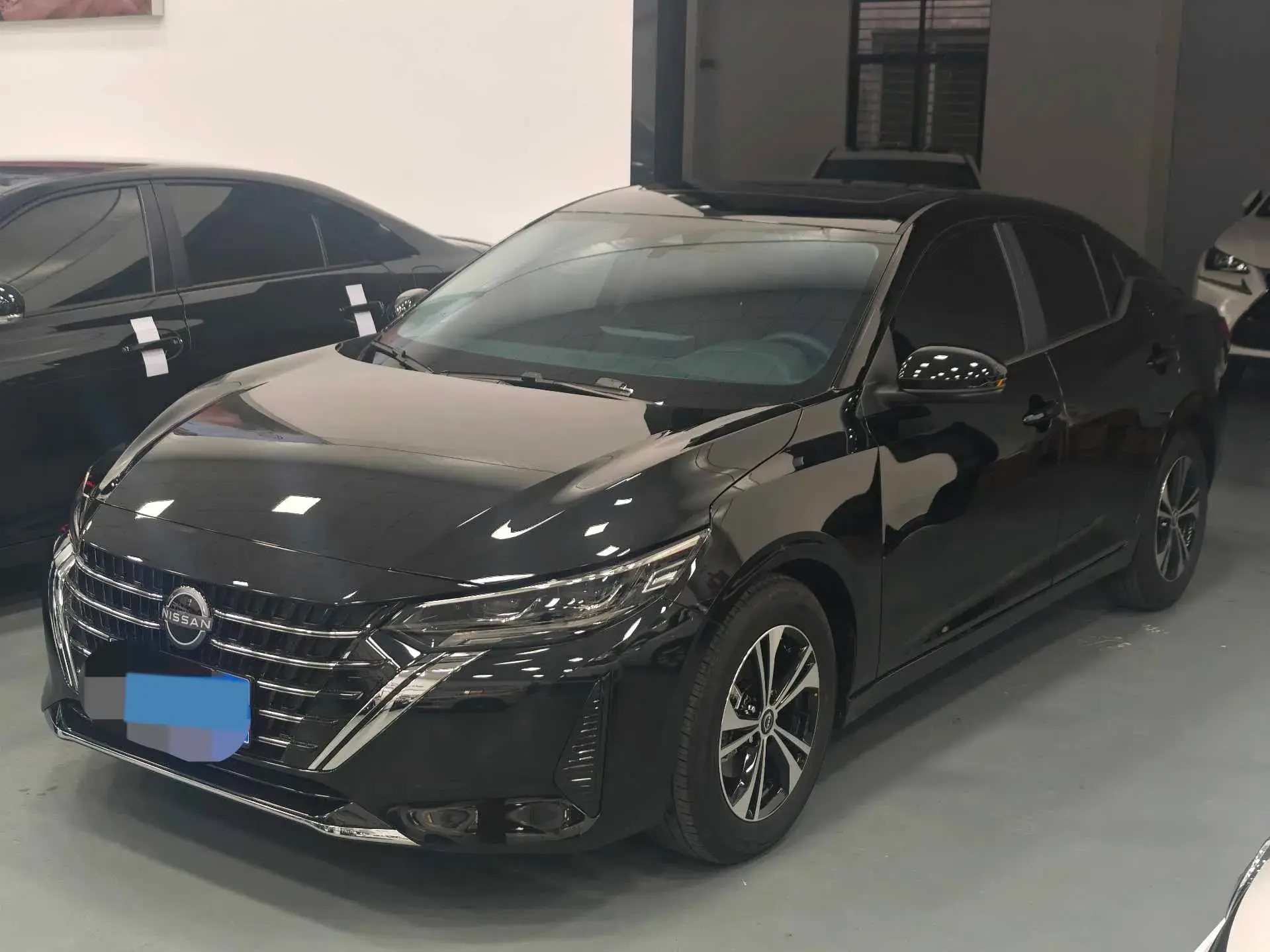 2023 NISSAN SYLPHY view 1