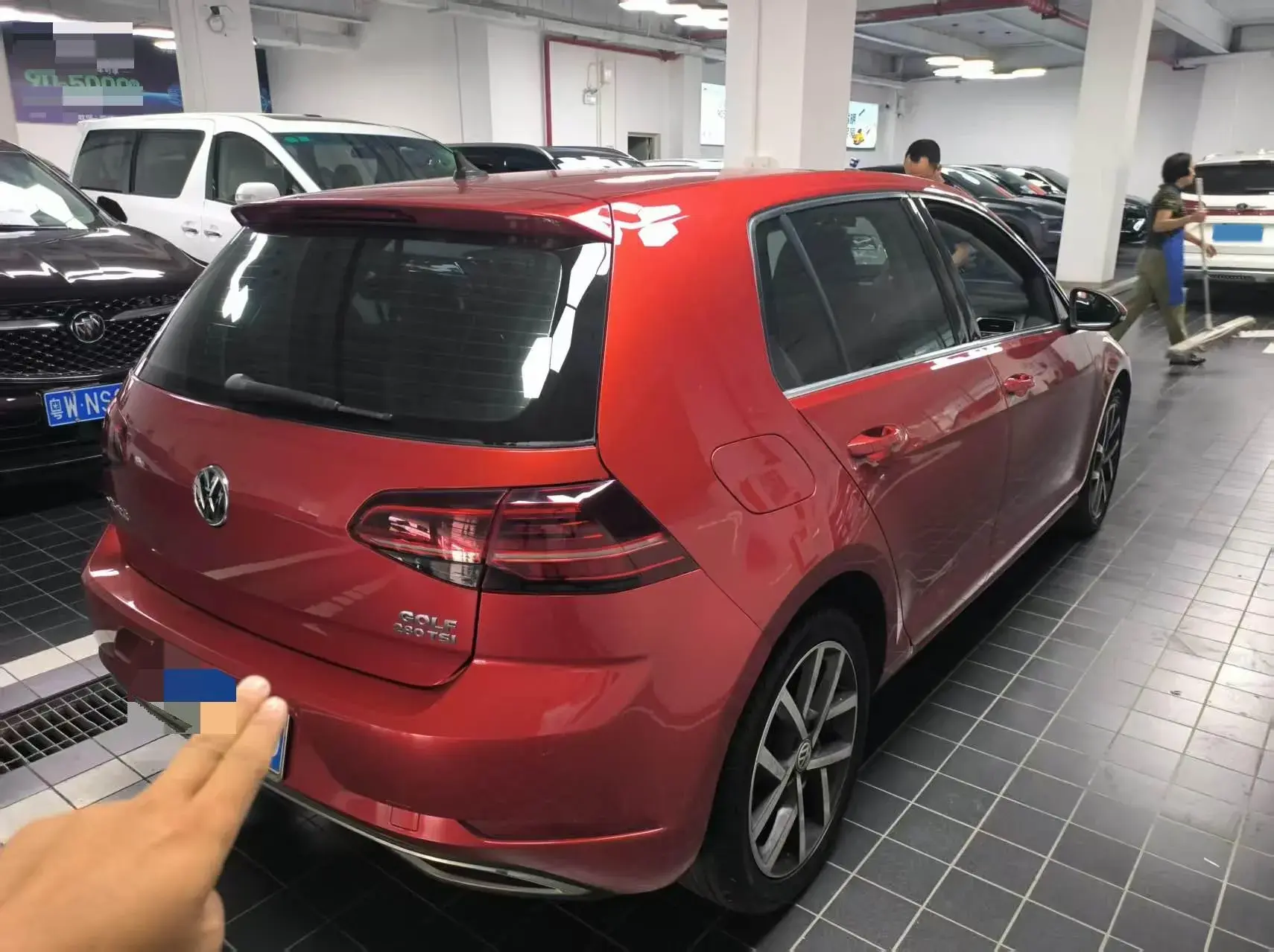 2019 VOLKSWAGEN GOLF thumbnail 2
