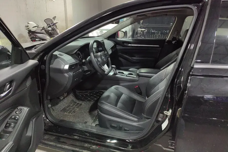 2020 NISSAN TEANA thumbnail 2