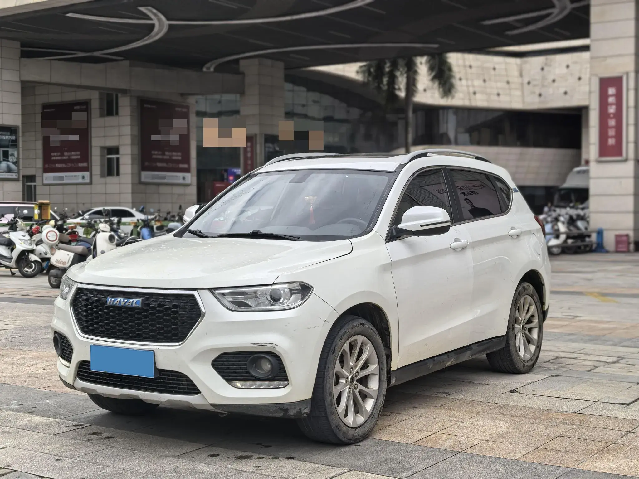 2018 HAVAL H2 view 1