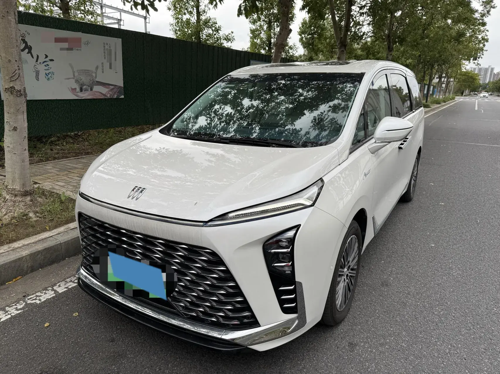 2024 BUICK GL8 view 1