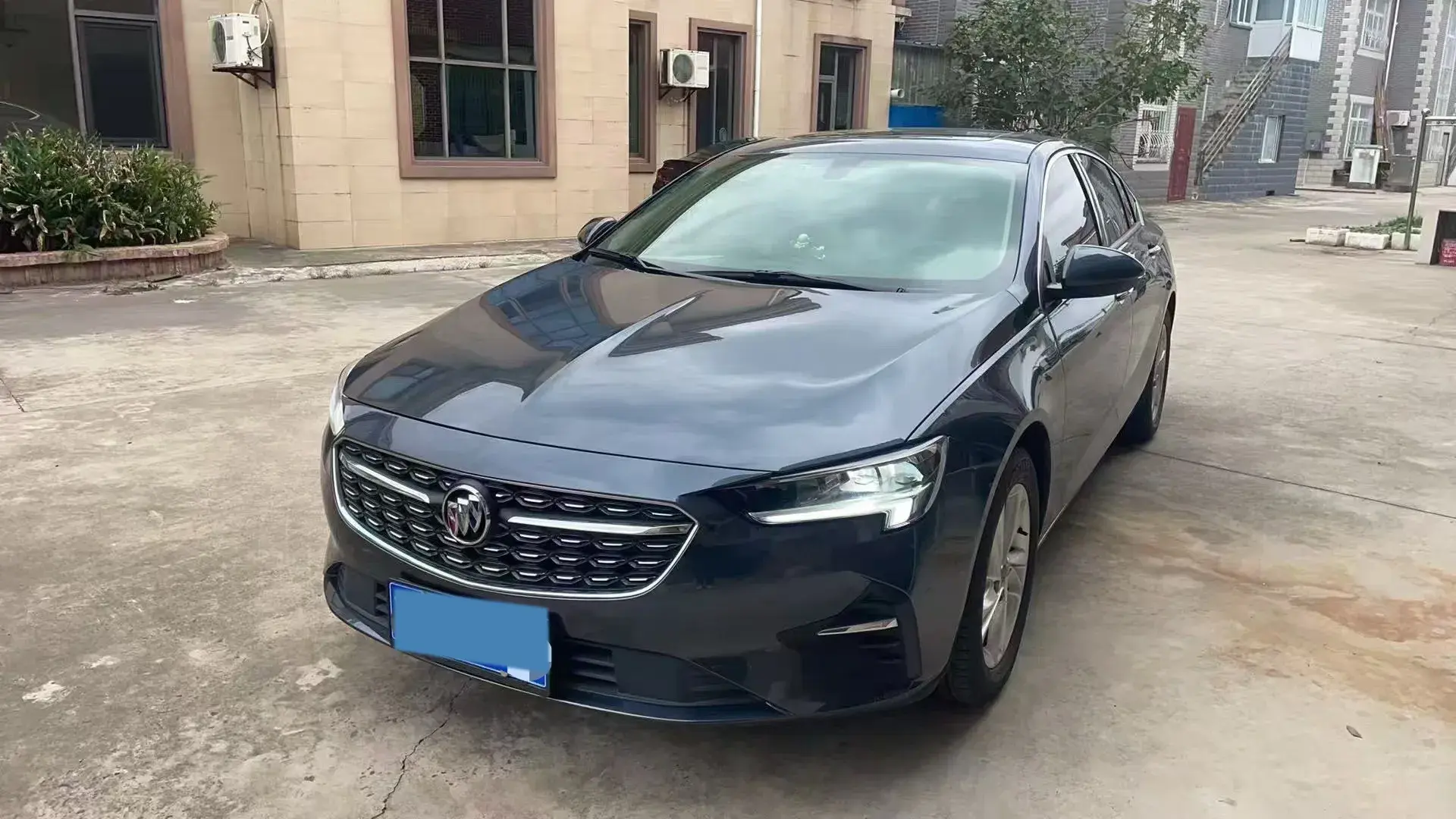 2021 BUICK REGAL view 1