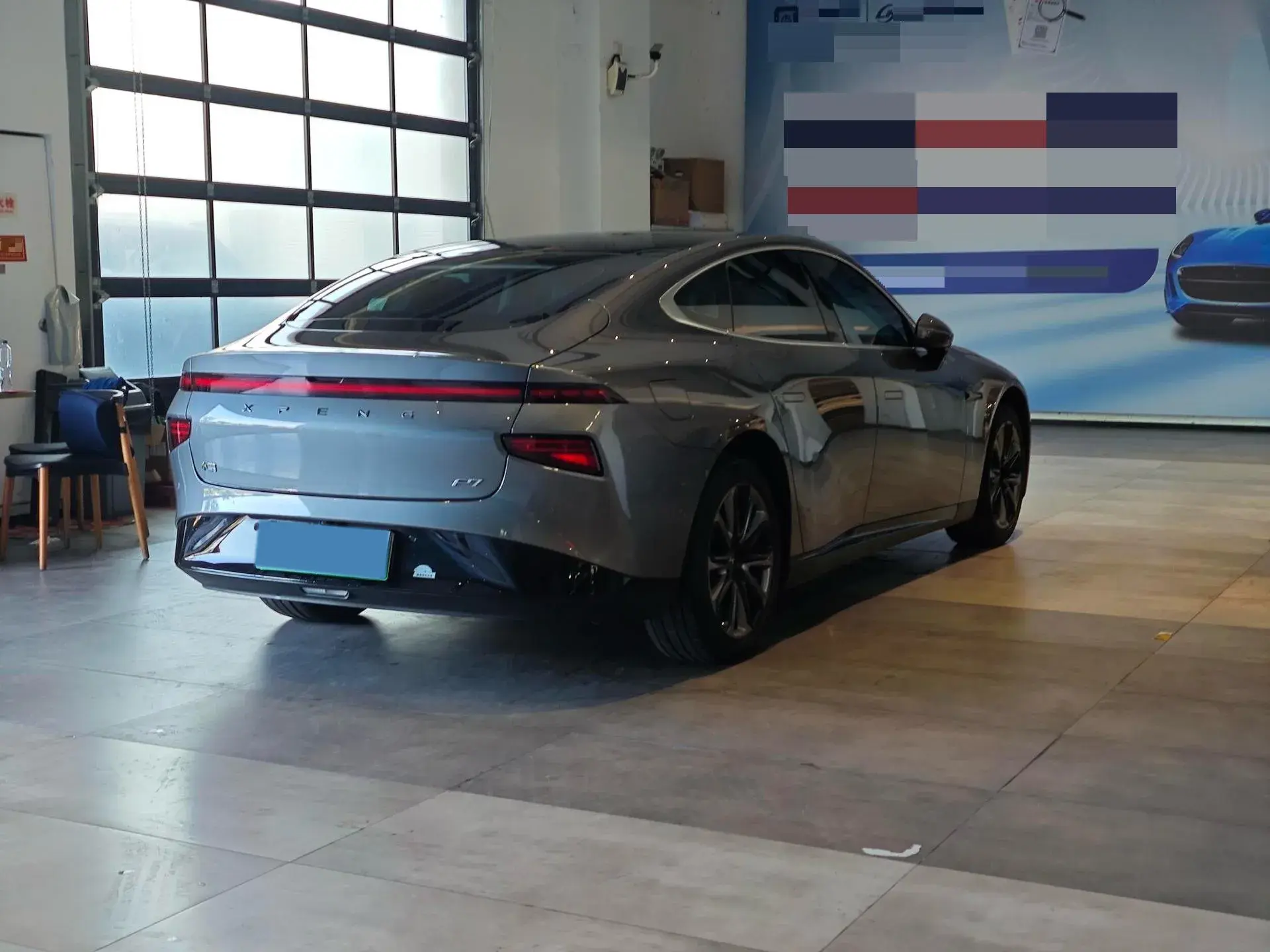 2020 XPENG P7 thumbnail 4