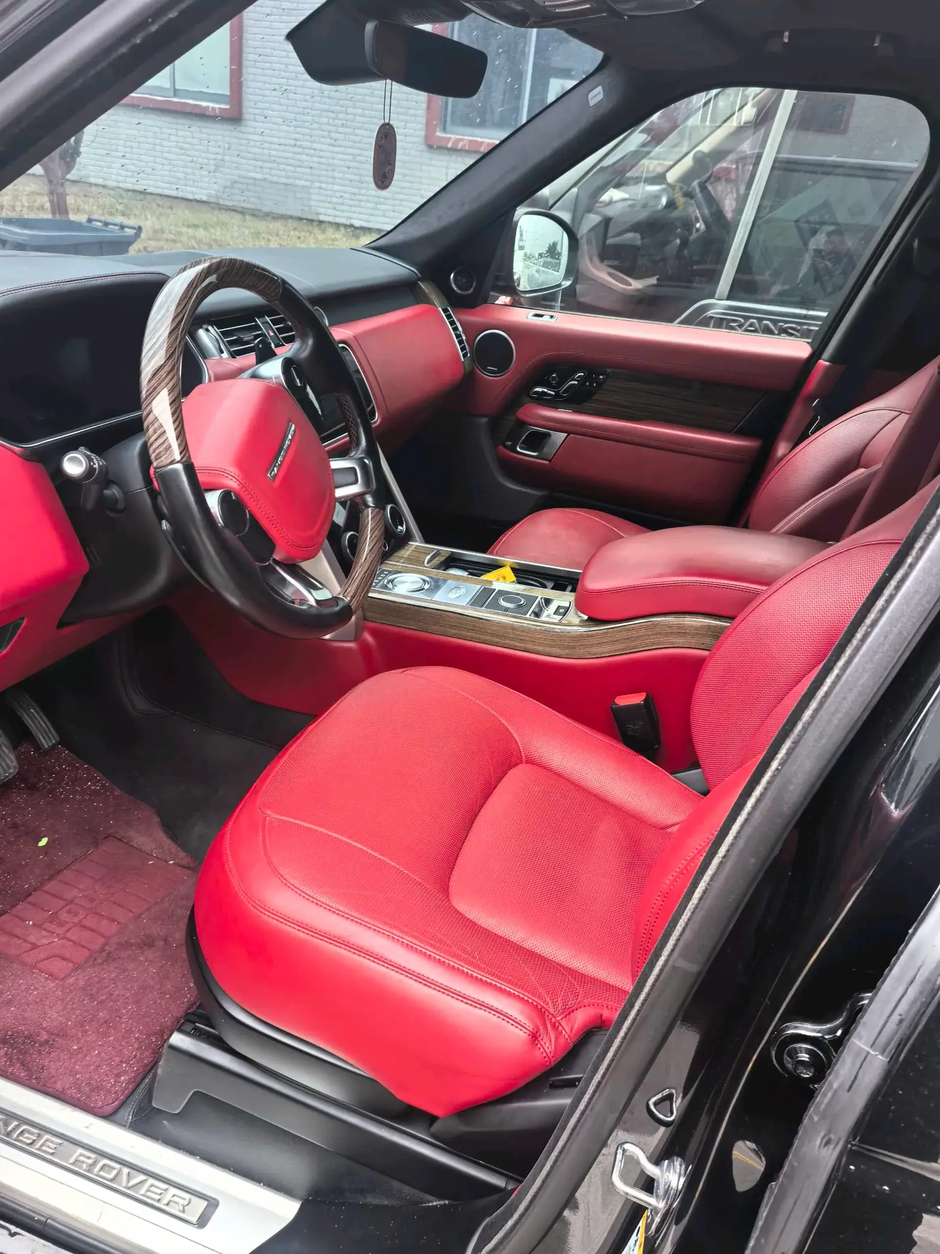 2018 LAND ROVER thumbnail 2