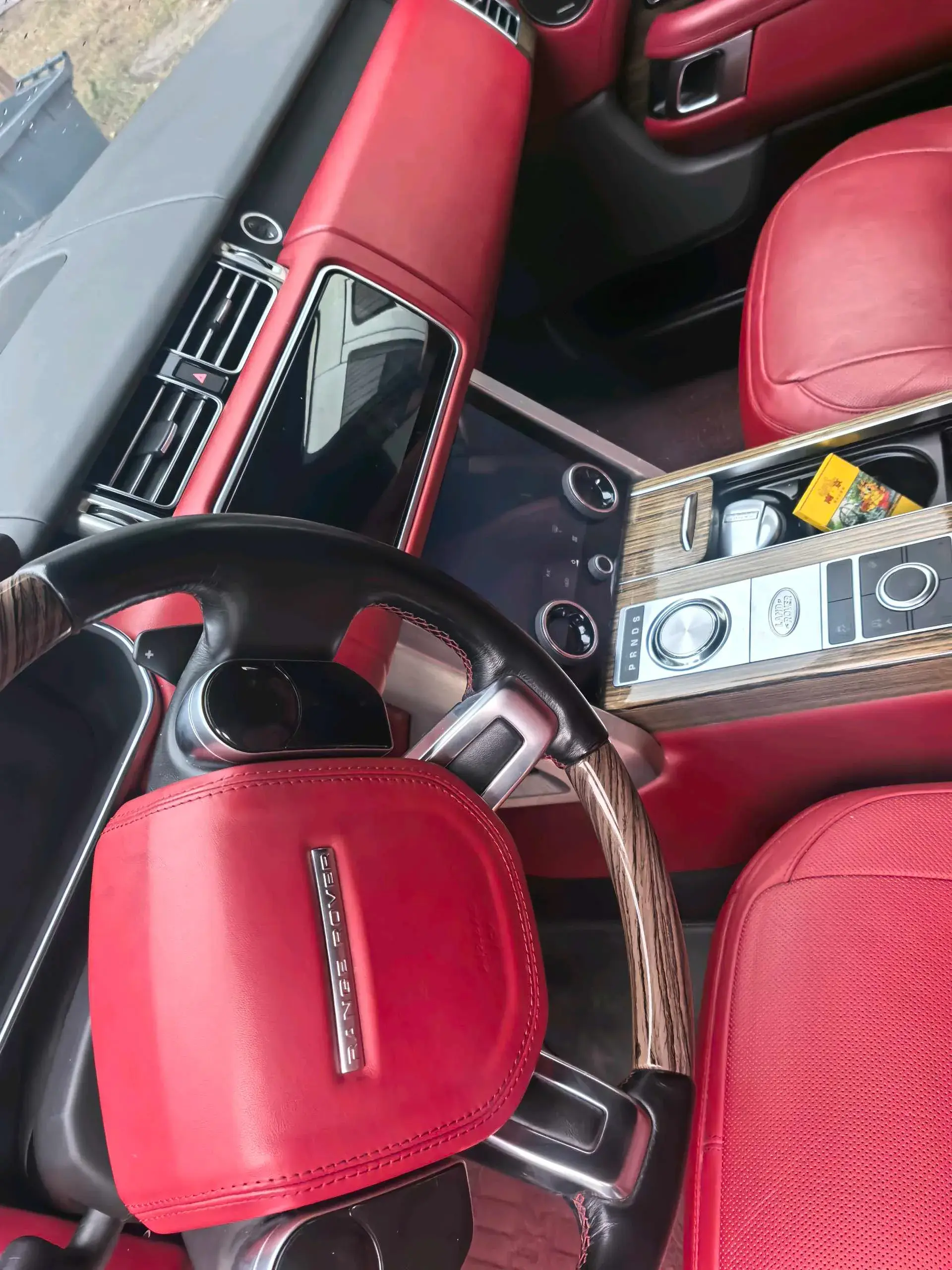 2018 LAND ROVER thumbnail 4