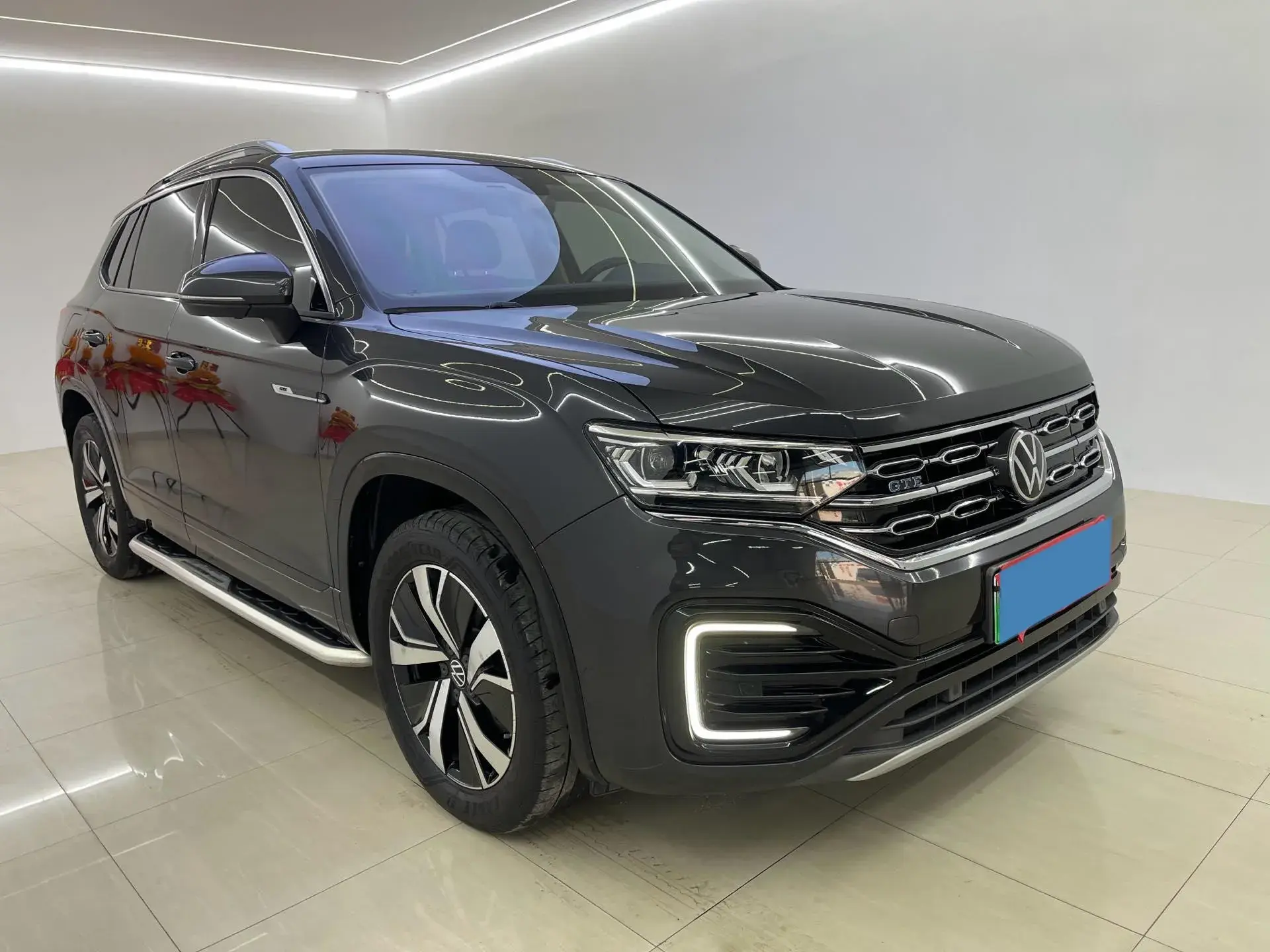 2020 VOLKSWAGEN TAYRON thumbnail 3