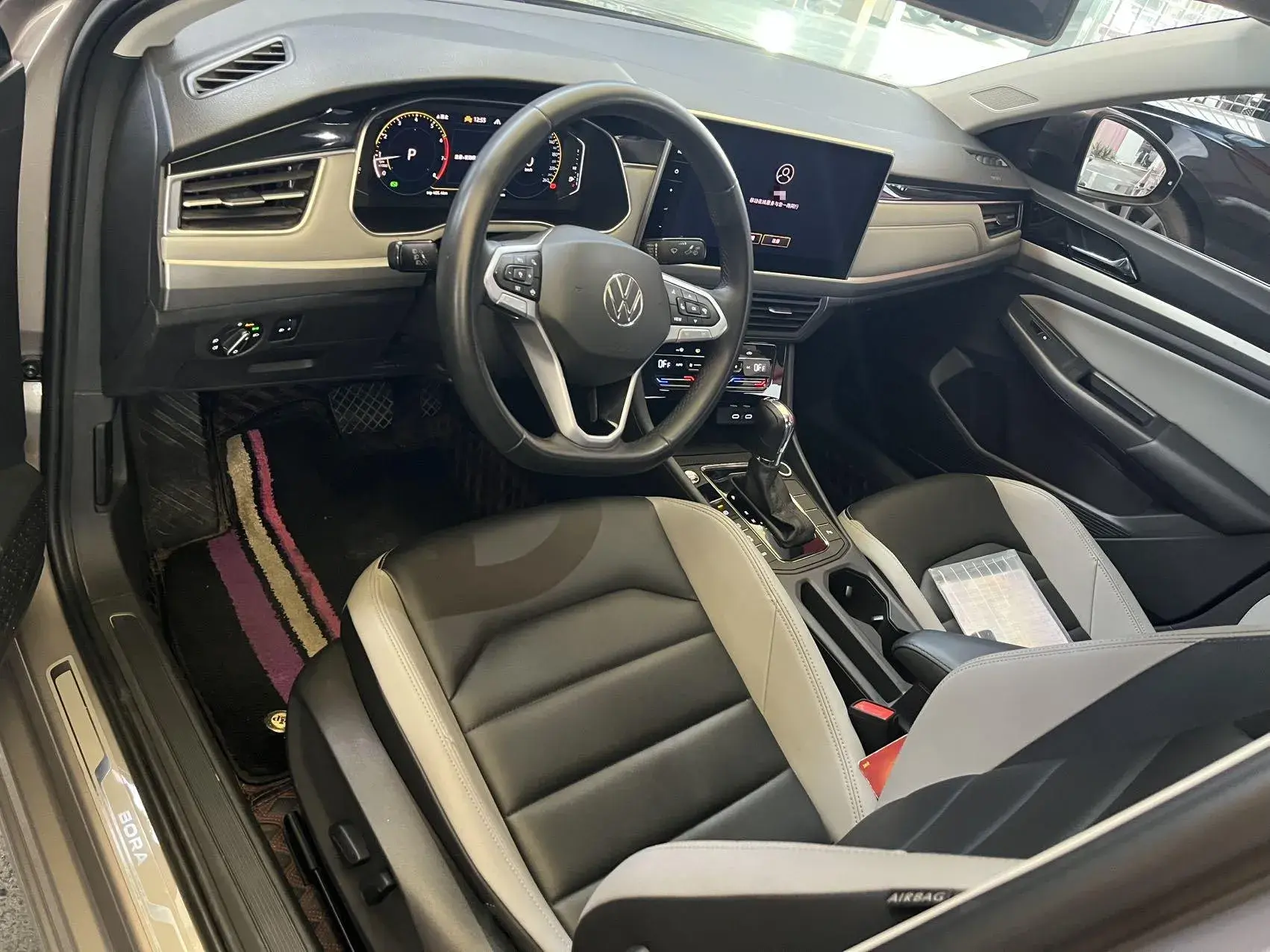 2023 VOLKSWAGEN BORA thumbnail 4