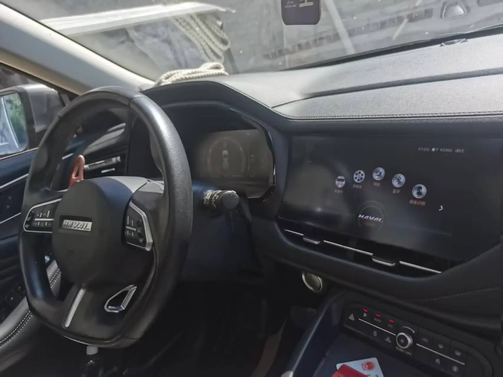 2019 HAVAL F7 thumbnail 2