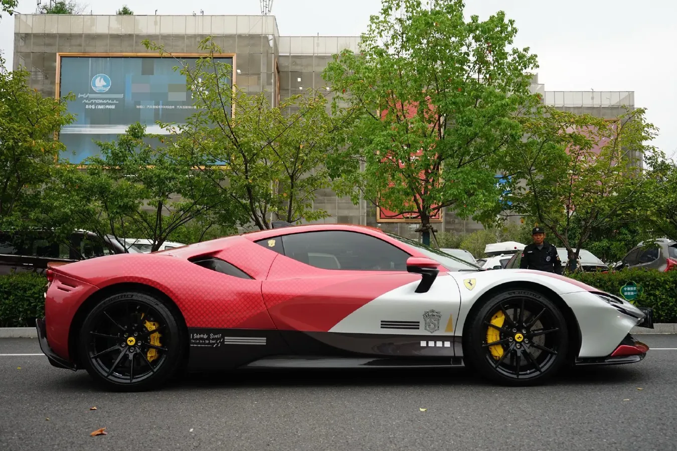 2020 Ferrari SF90 3.9T 781HP V8 8DCT PHEV 7.9KWH,autocango,china used car exporter,china ev exporter,chinese used car exporter,chinese used ev exporter