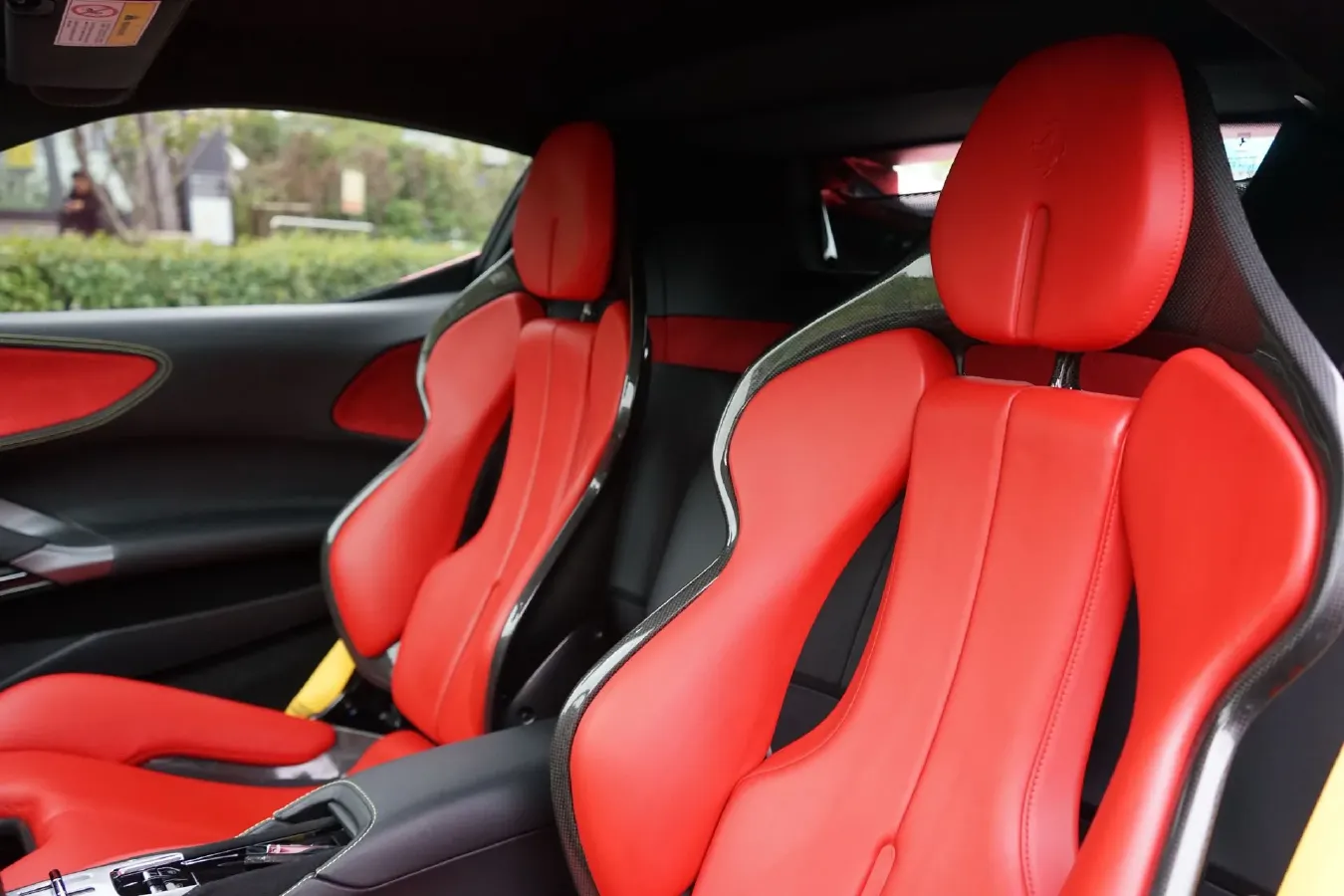 2020 Ferrari SF90 3.9T 781HP V8 8DCT PHEV 7.9KWH,autocango,china used car exporter,china ev exporter,chinese used car exporter,chinese used ev exporter