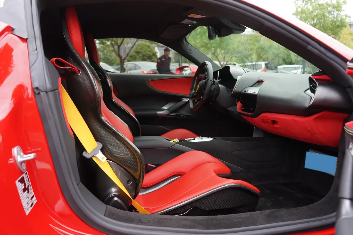 2020 Ferrari SF90 3.9T 781HP V8 8DCT PHEV 7.9KWH,autocango,china used car exporter,china ev exporter,chinese used car exporter,chinese used ev exporter