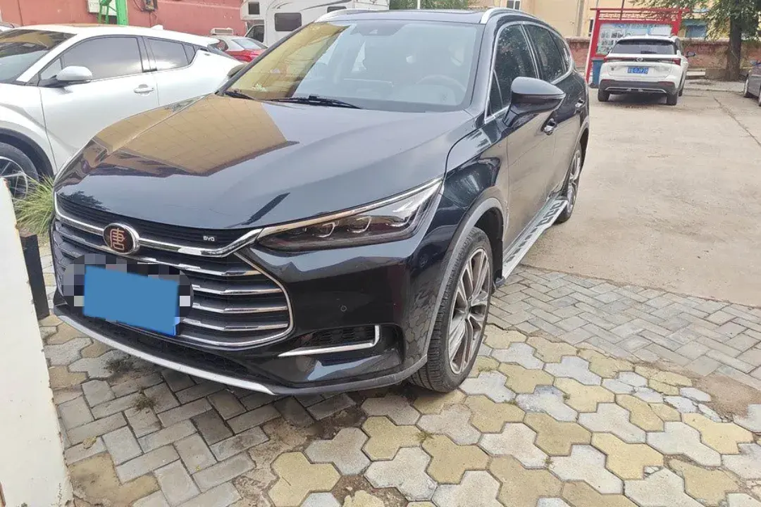 2018 BYD TANG view 1