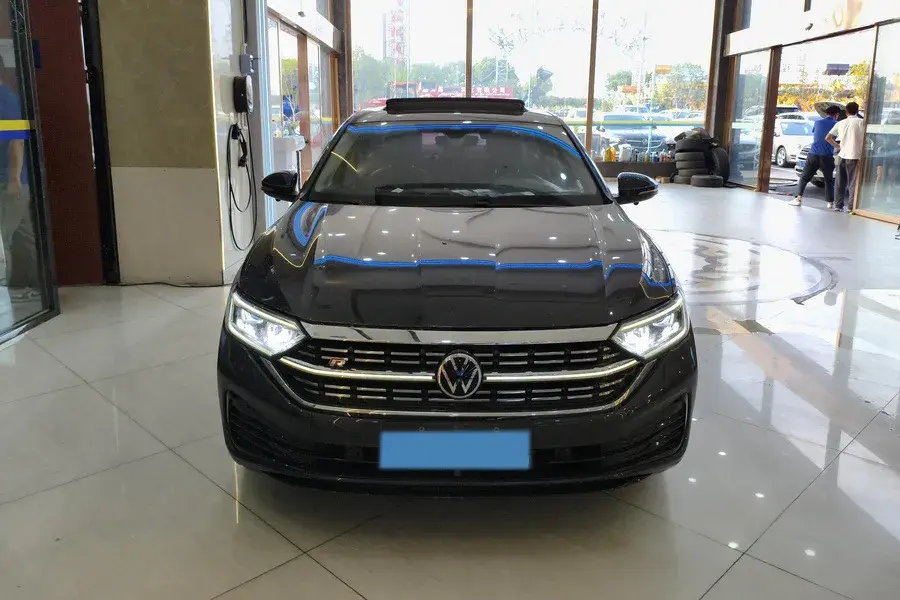 2023 VOLKSWAGEN SAGITAR thumbnail 3