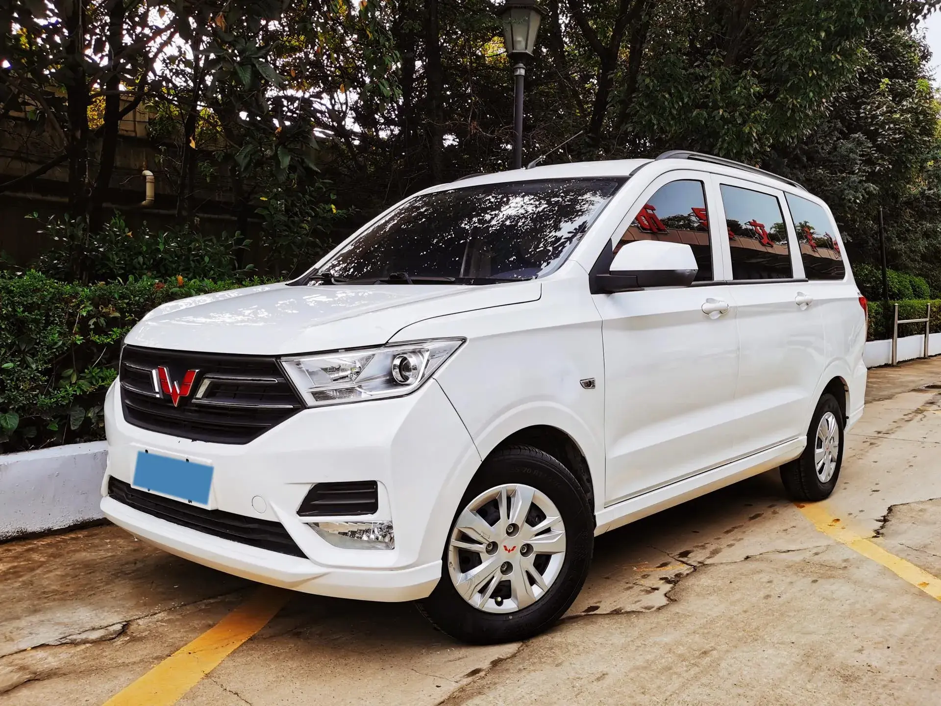 2021 WULING HONGGUANG view 1