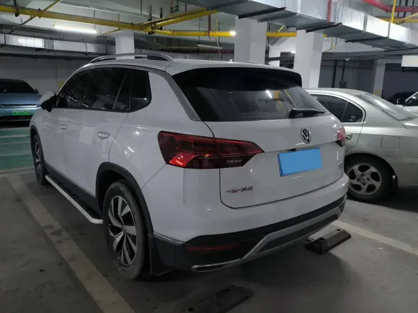 2019 VOLKSWAGEN TAYRON thumbnail 3