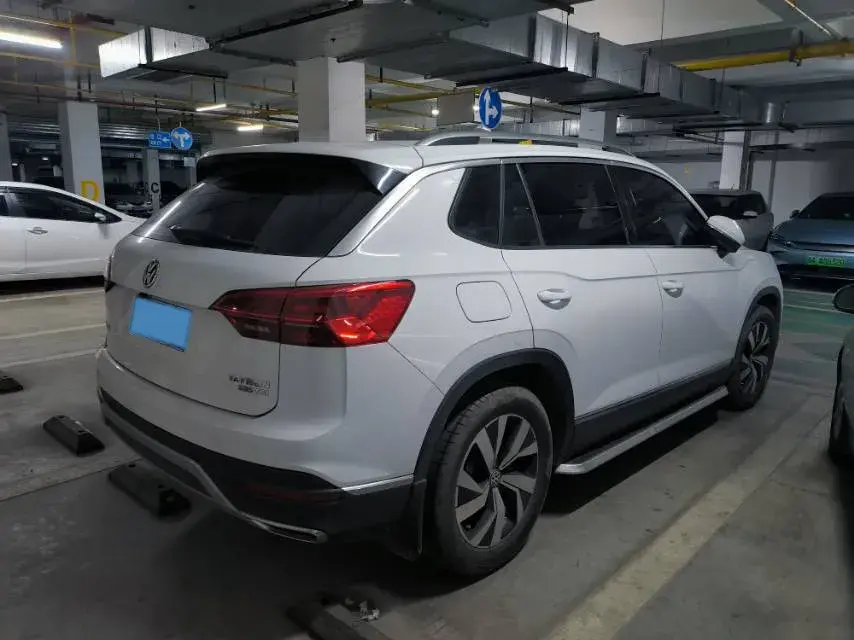 2019 VOLKSWAGEN TAYRON thumbnail 4