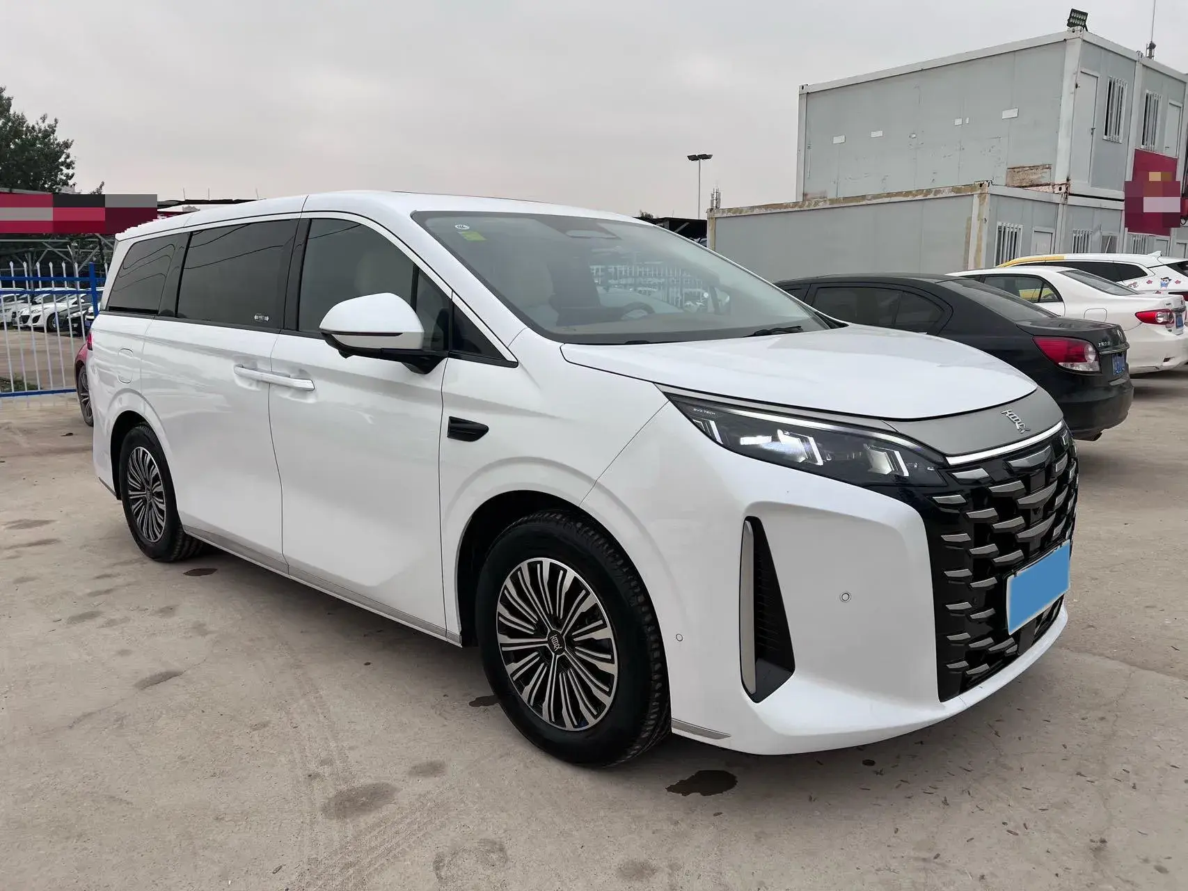 2025 BYD XIA thumbnail 3