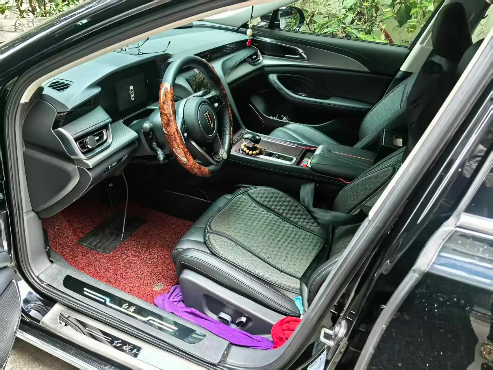 2024 HONGQI H5 thumbnail 2