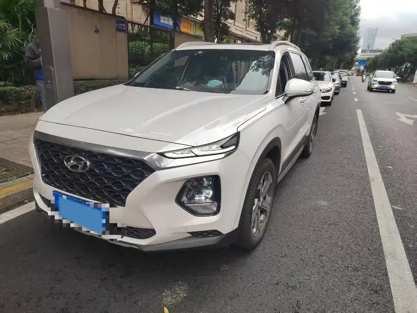 2021 HYUNDAI CUSTO view 1