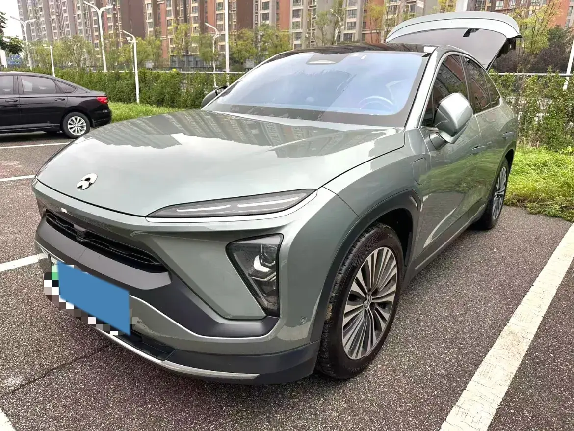 2020 NIO EC6 view 1