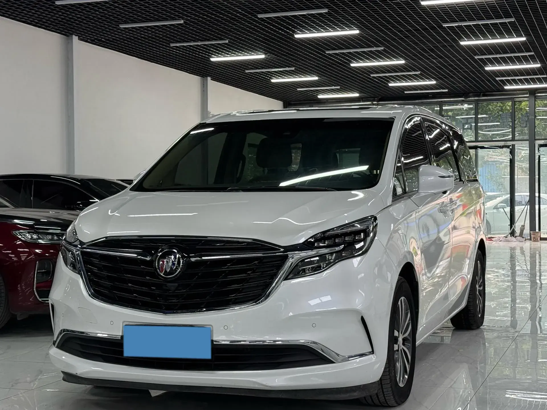 2020 BUICK GL8 view 1