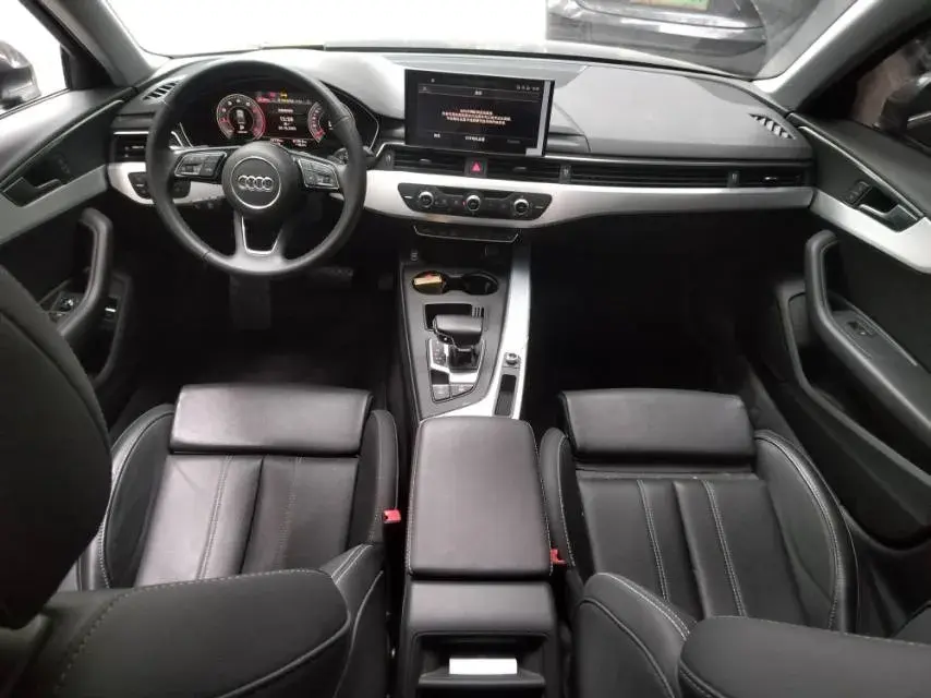 2022 AUDI A4L thumbnail 3