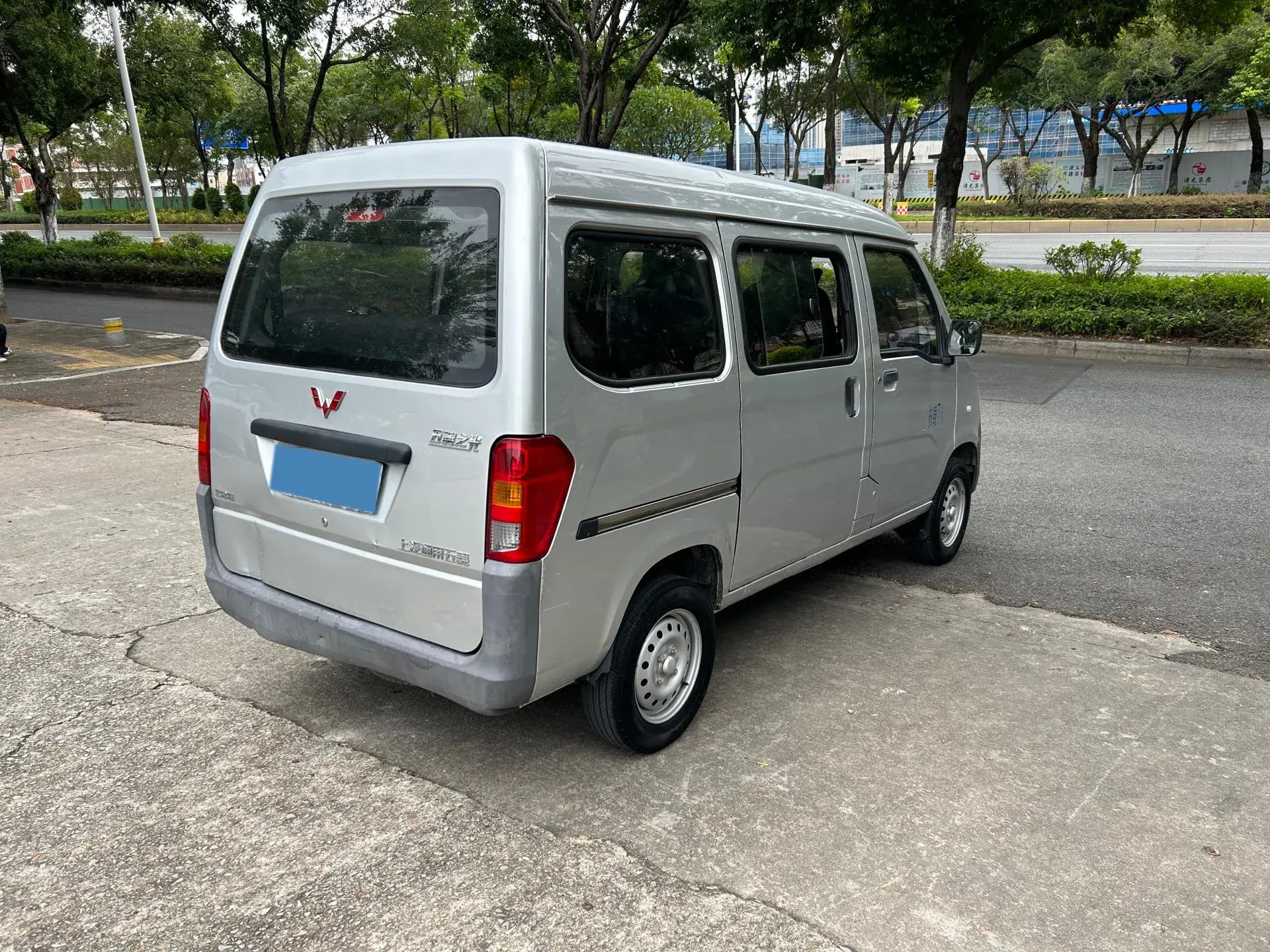 2015 WULING ZHIGUANG thumbnail 4