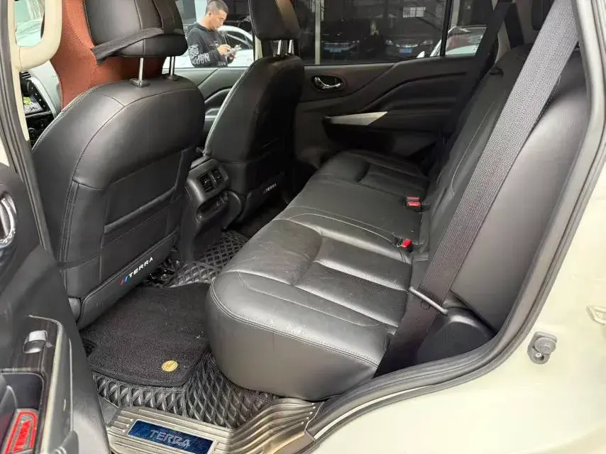 2020 NISSAN TERRA thumbnail 3