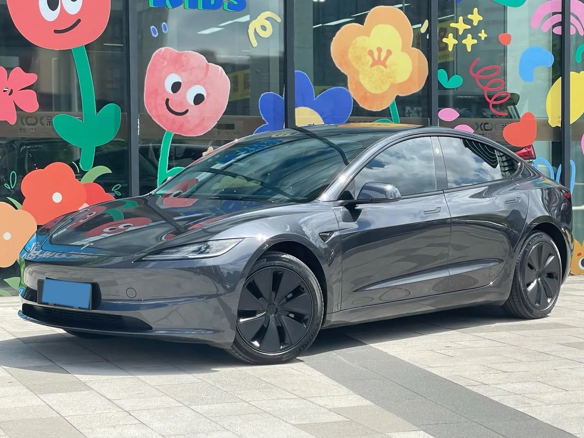 2023 TESLA MODEL view 1