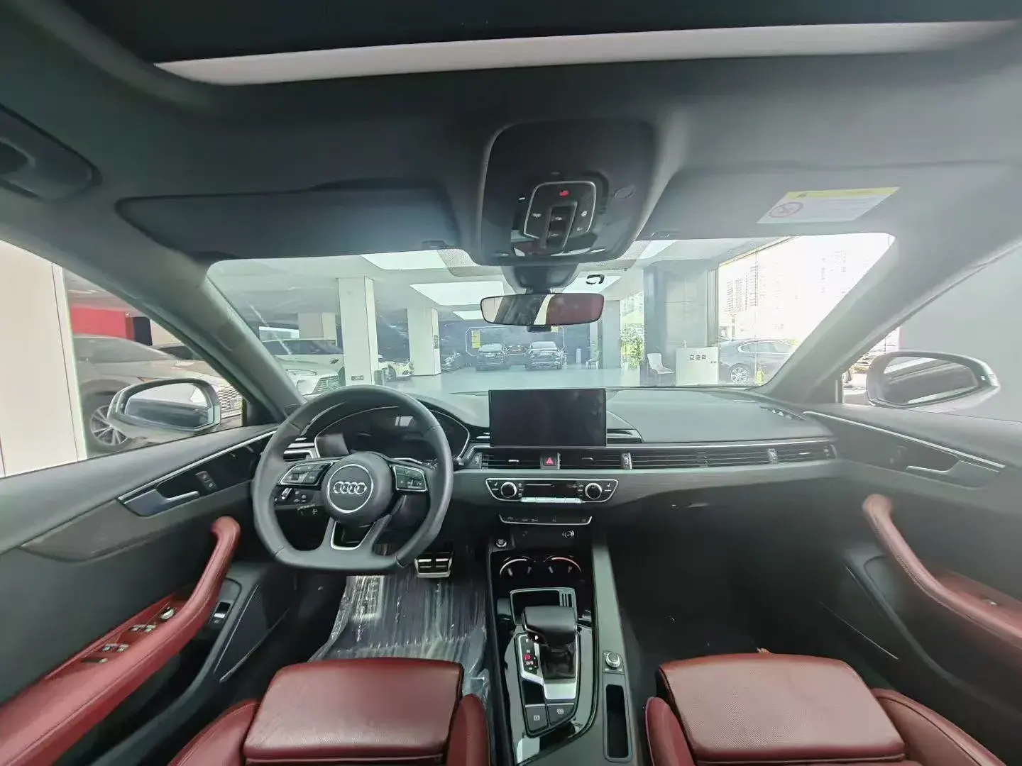 2023 AUDI A4L thumbnail 4