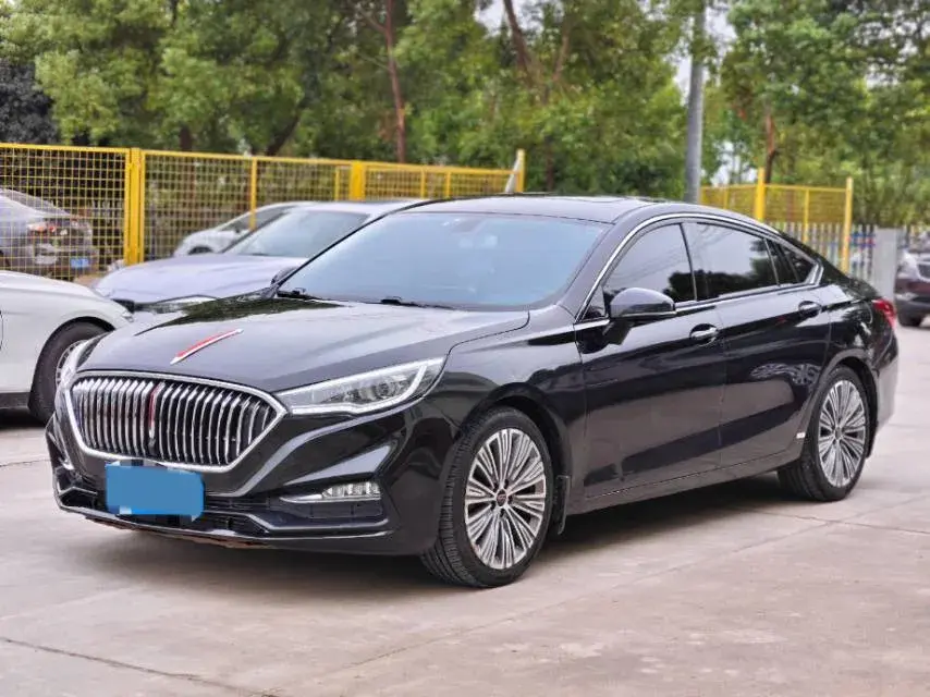 2022 HONGQI H5 view 1