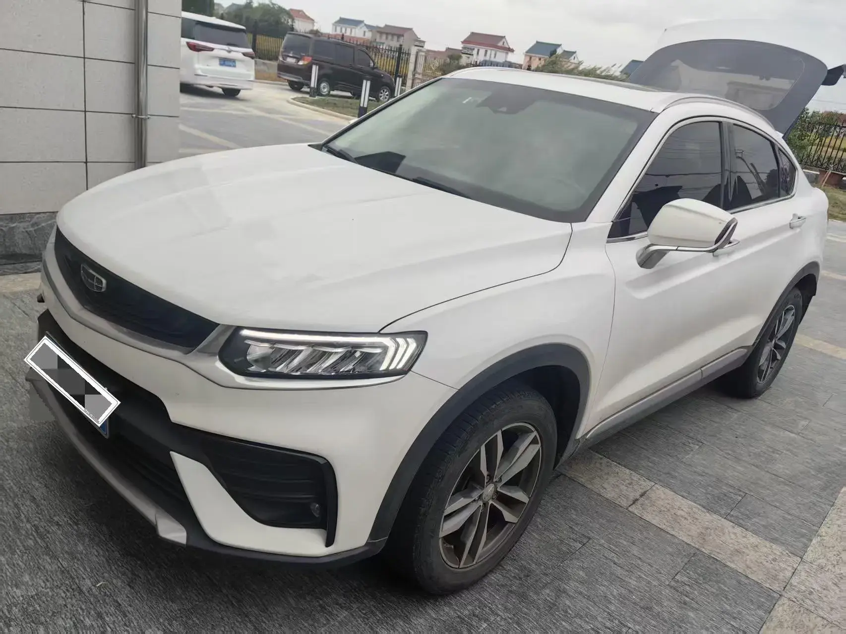2019 GEELY TUGELLA view 1