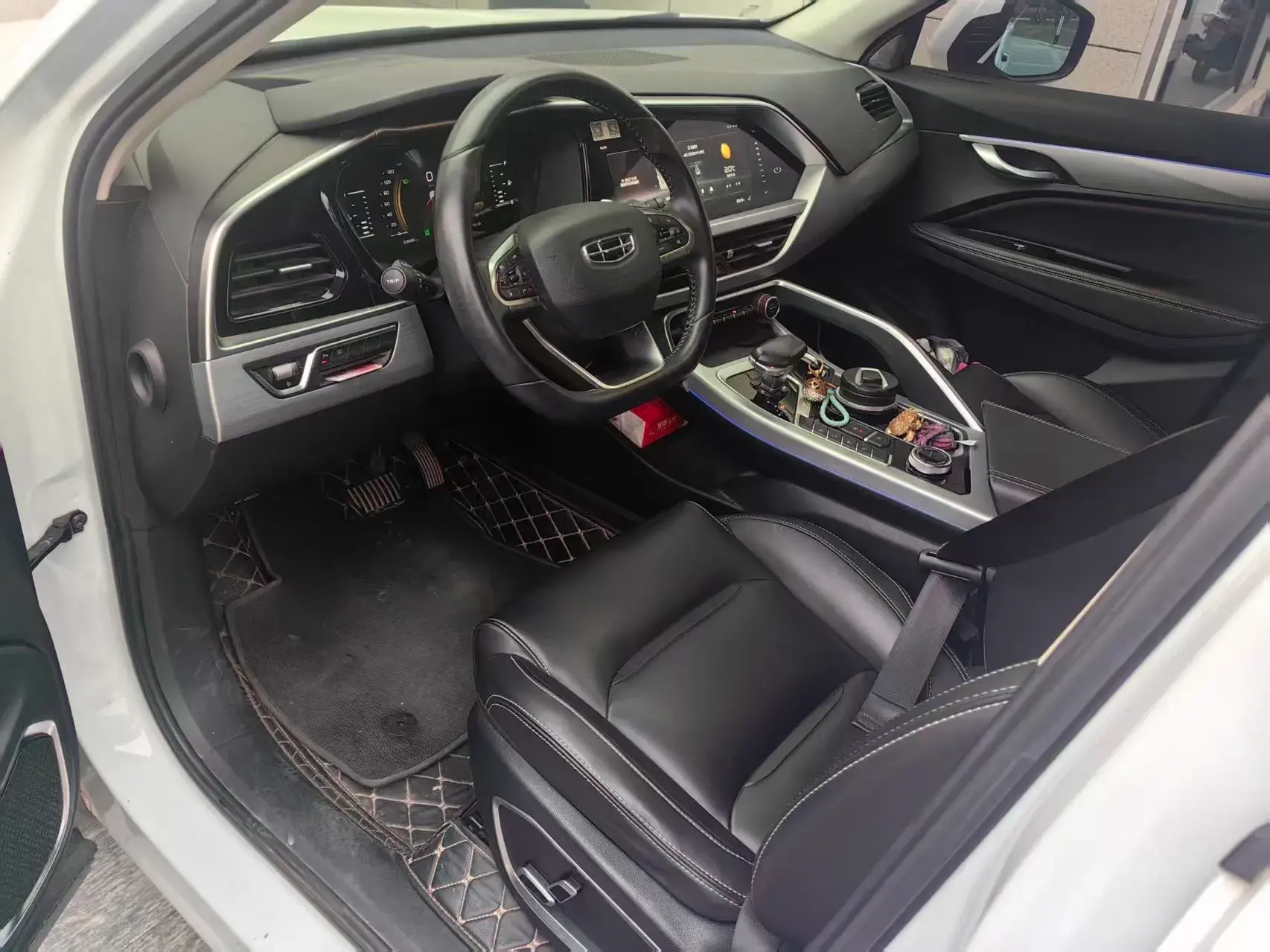 2019 GEELY TUGELLA thumbnail 2