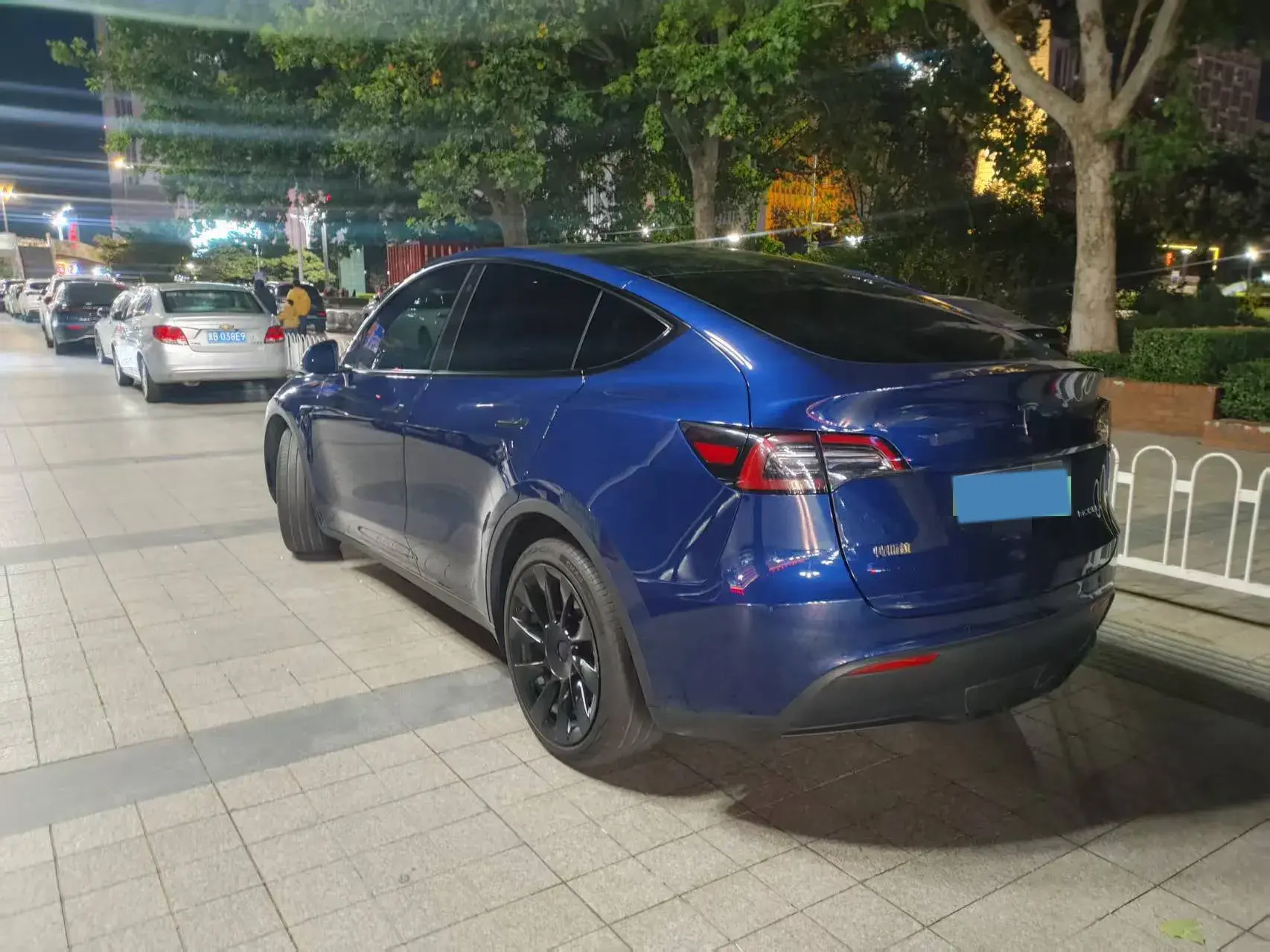 2021 TESLA MODEL thumbnail 2