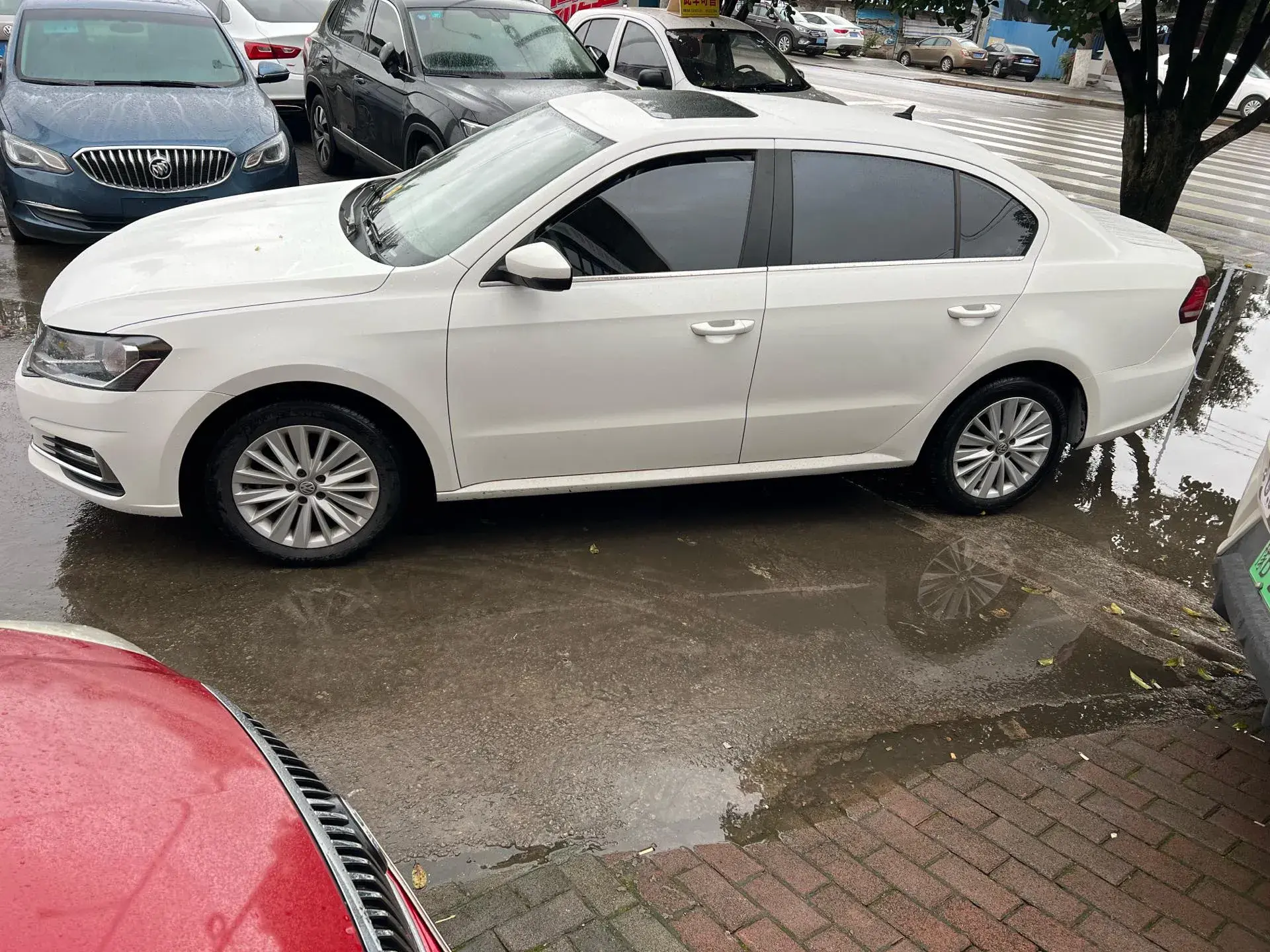 2019 VOLKSWAGEN LAVIDA thumbnail 3