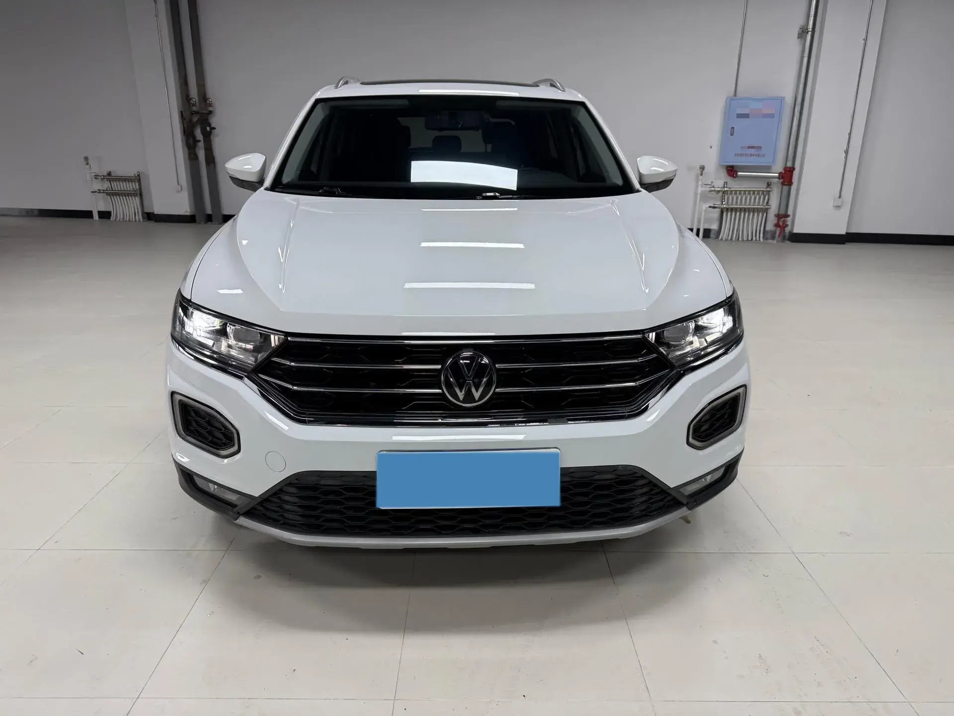 2021 VOLKSWAGEN T-ROC thumbnail 2