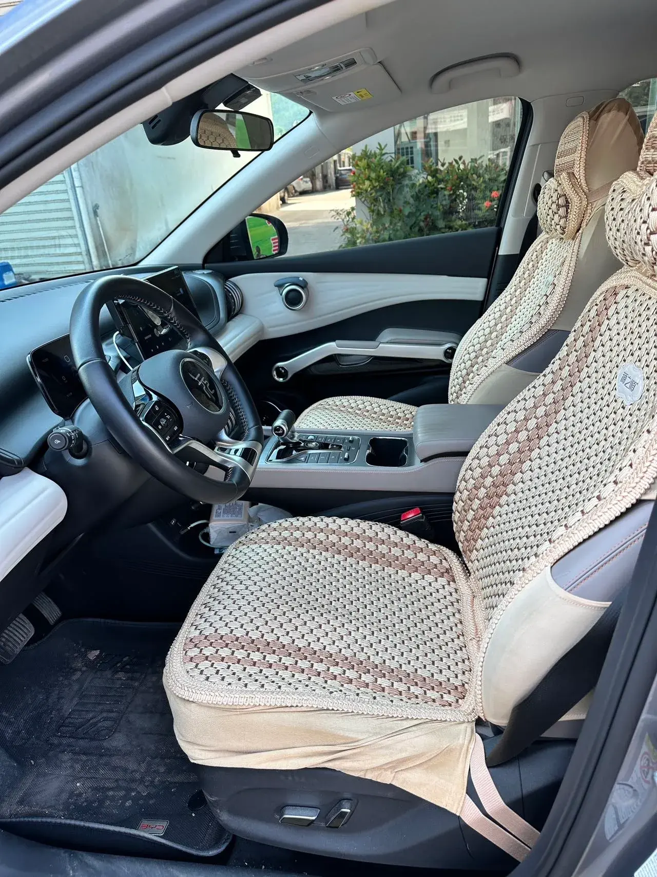 2024 BYD YUAN thumbnail 3