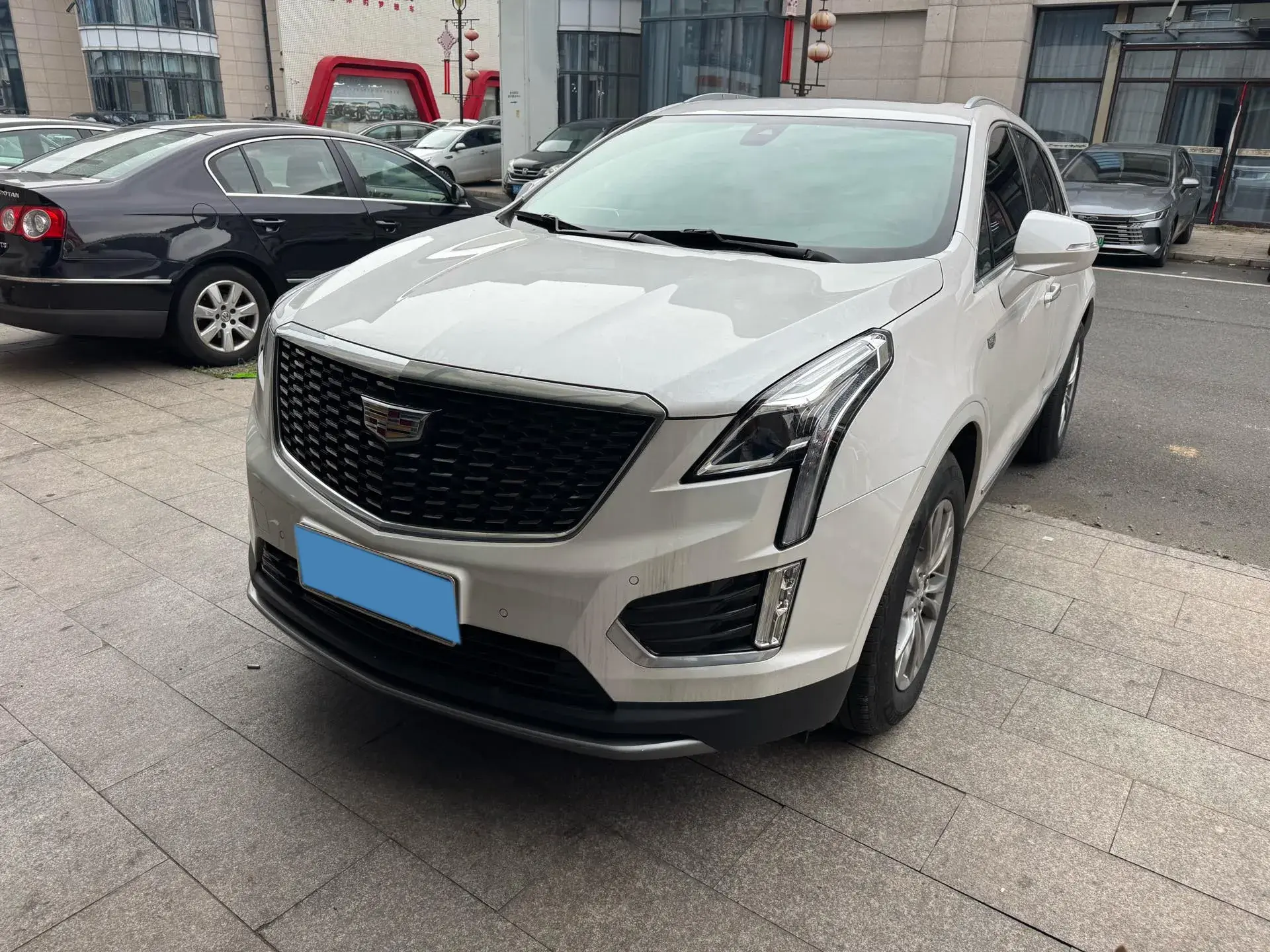 2022 CADILLAC XT5 view 1