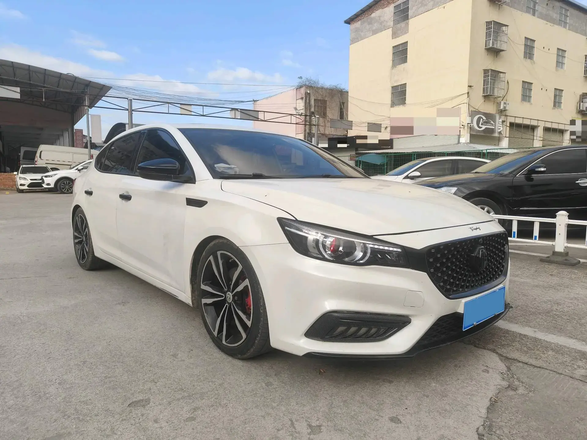 2019 MG MG6 thumbnail 3