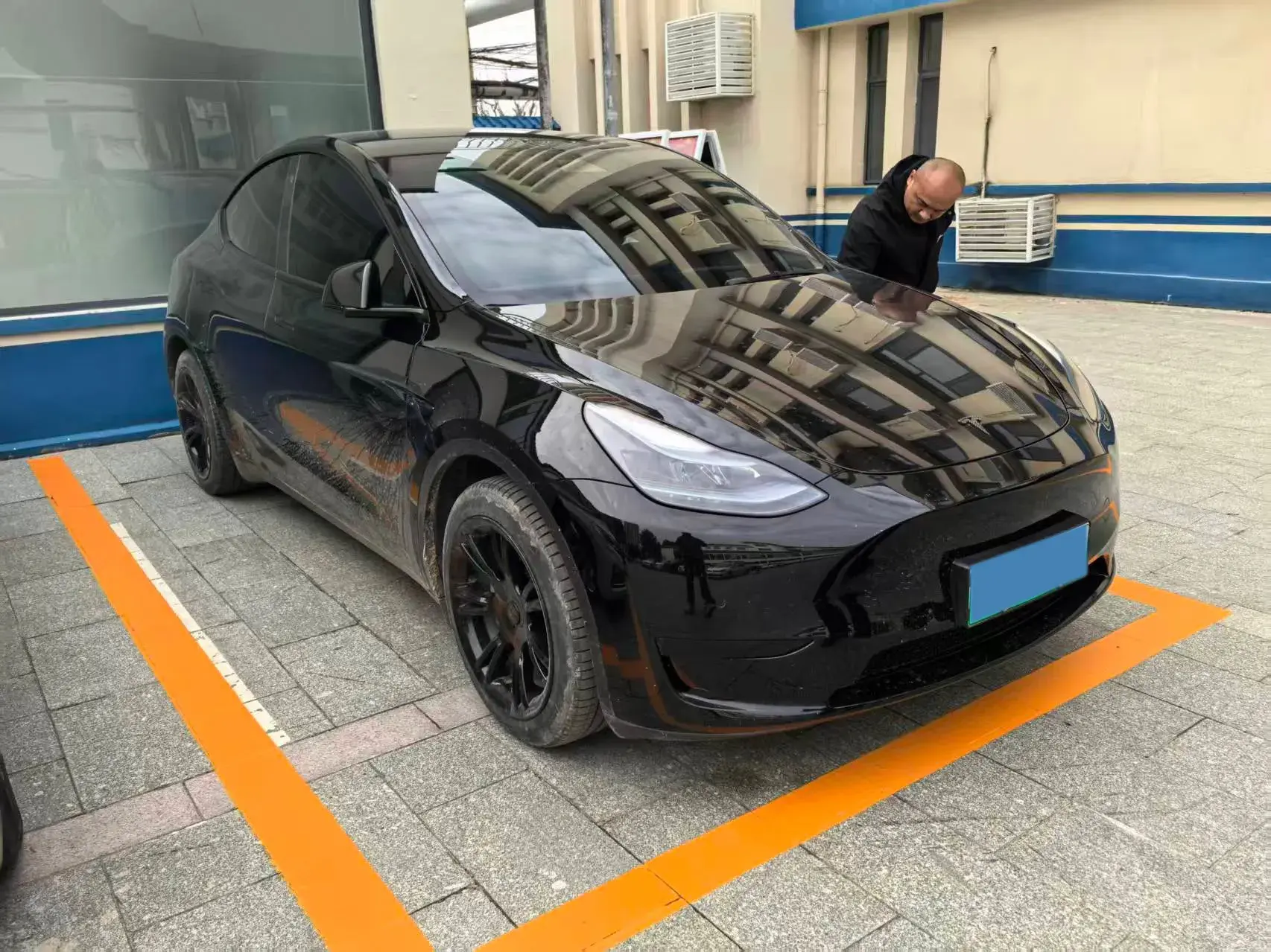 2022 TESLA MODEL thumbnail 2