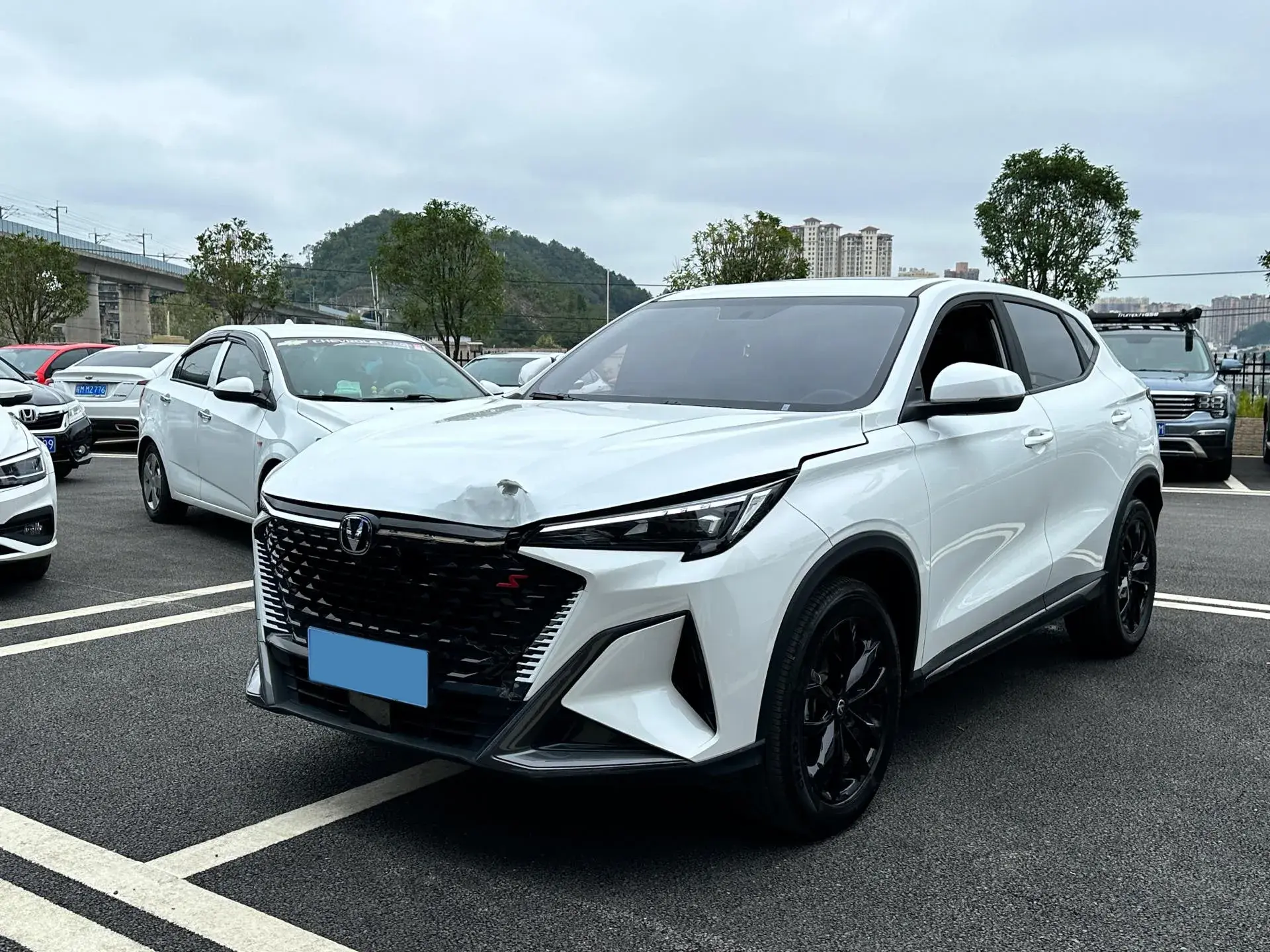 2025 CHANGAN X5 view 1