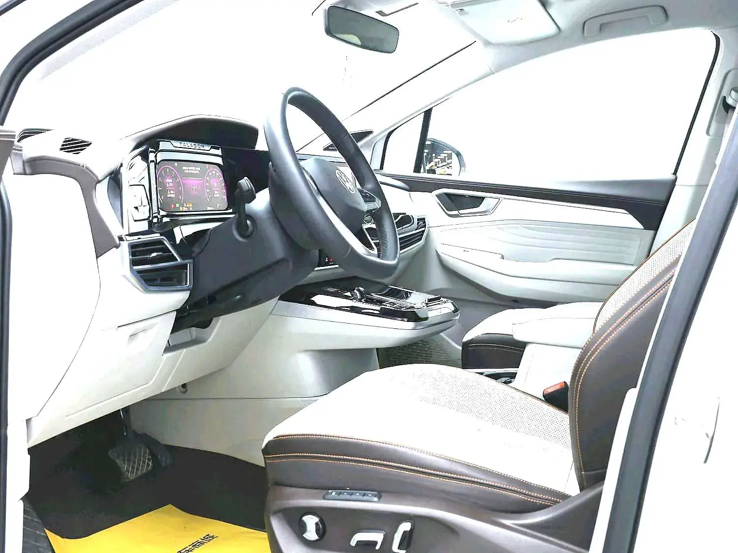 2022 VOLKSWAGEN TALAGON thumbnail 3