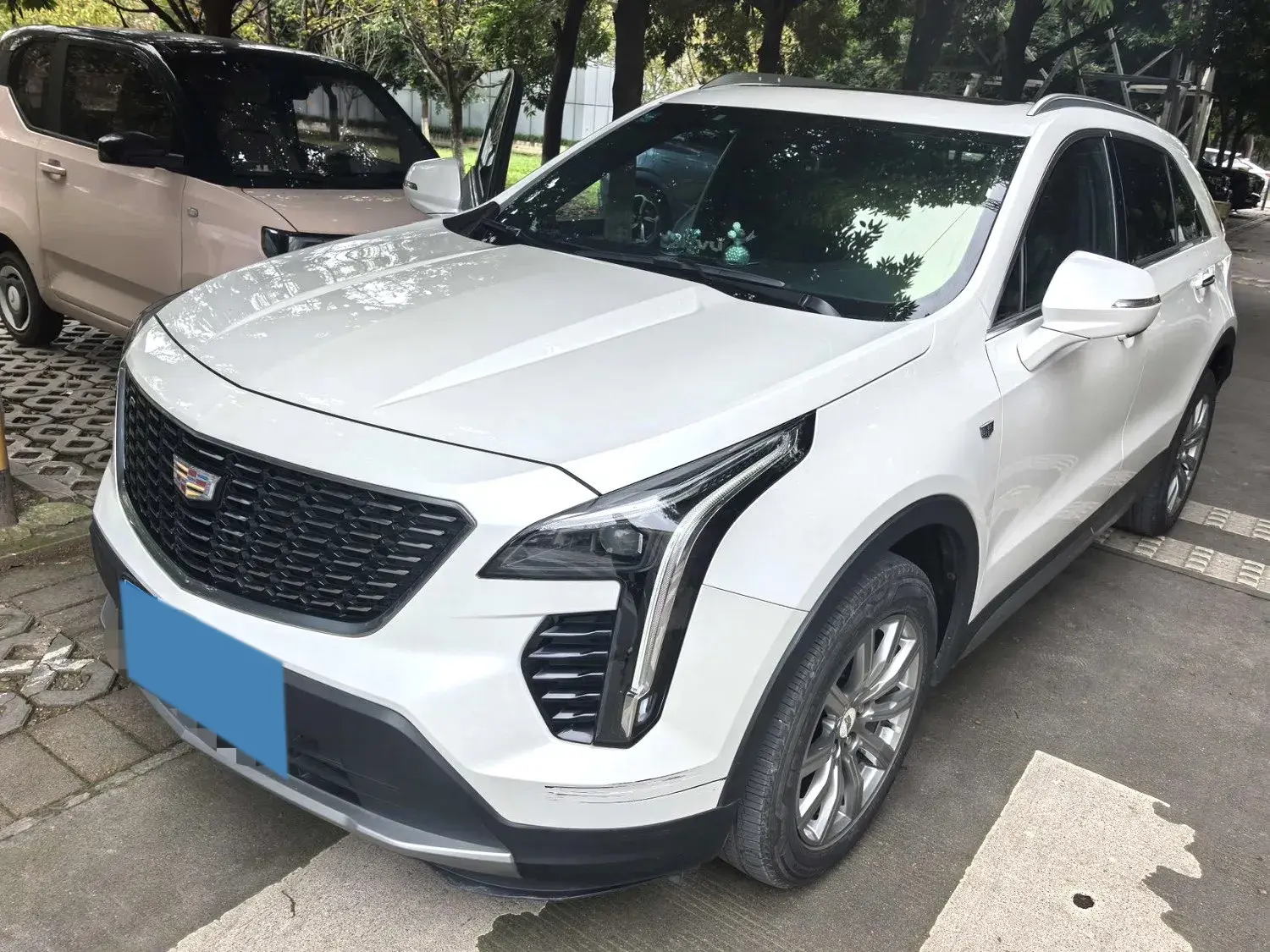 2020 CADILLAC XT4 view 1