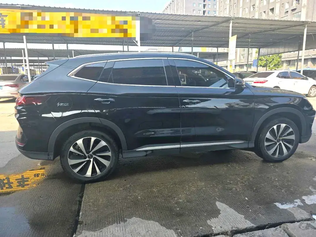 2024 BYD SONG thumbnail 3