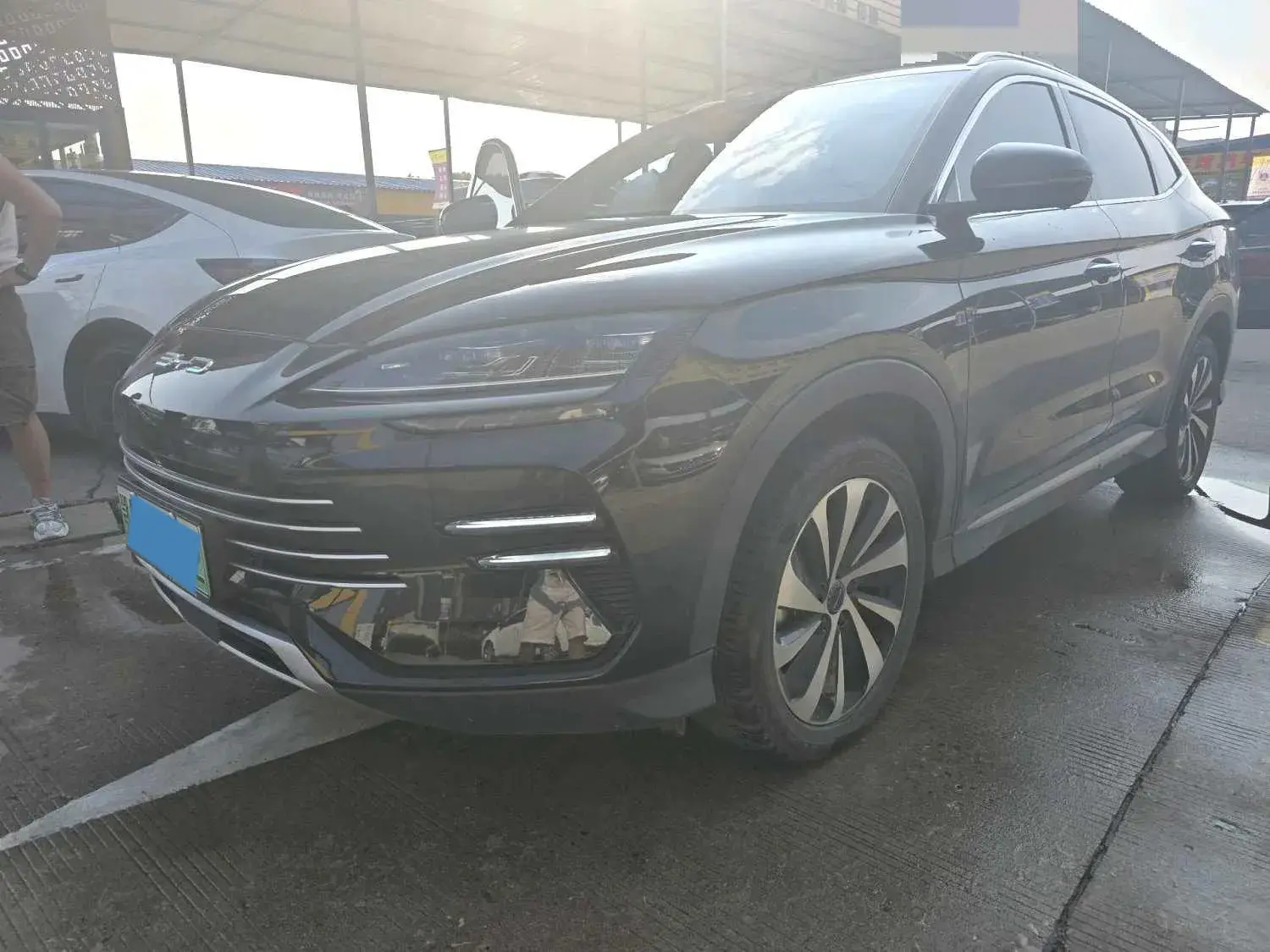 2024 BYD SONG view 1