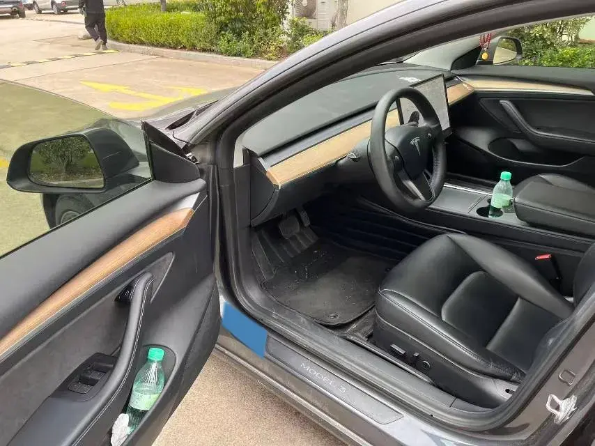 2021 TESLA MODEL thumbnail 4