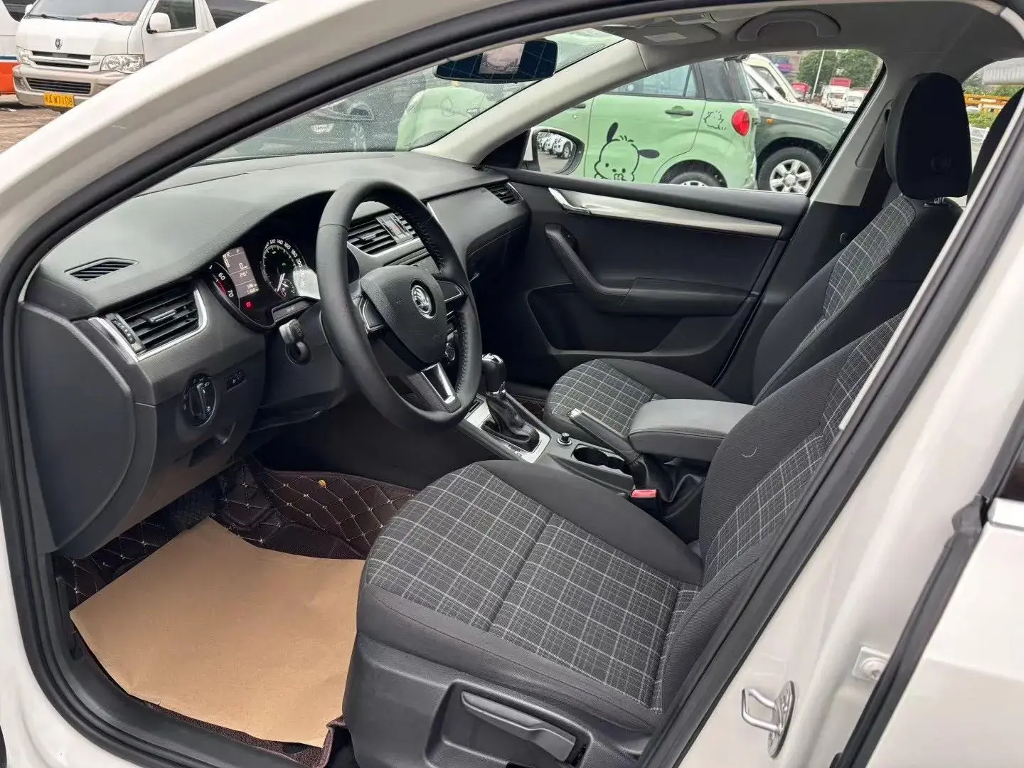 2018 SKODA OCTAVIA thumbnail 4