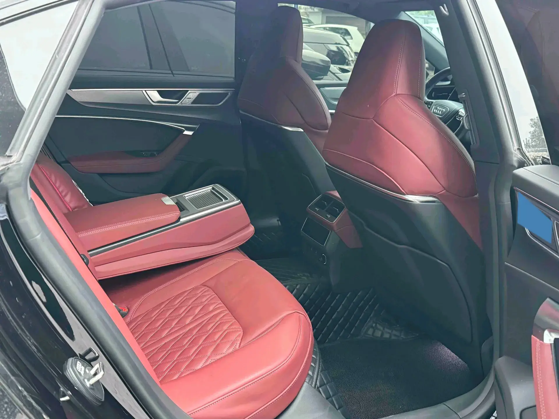 2024 AUDI A7L thumbnail 3