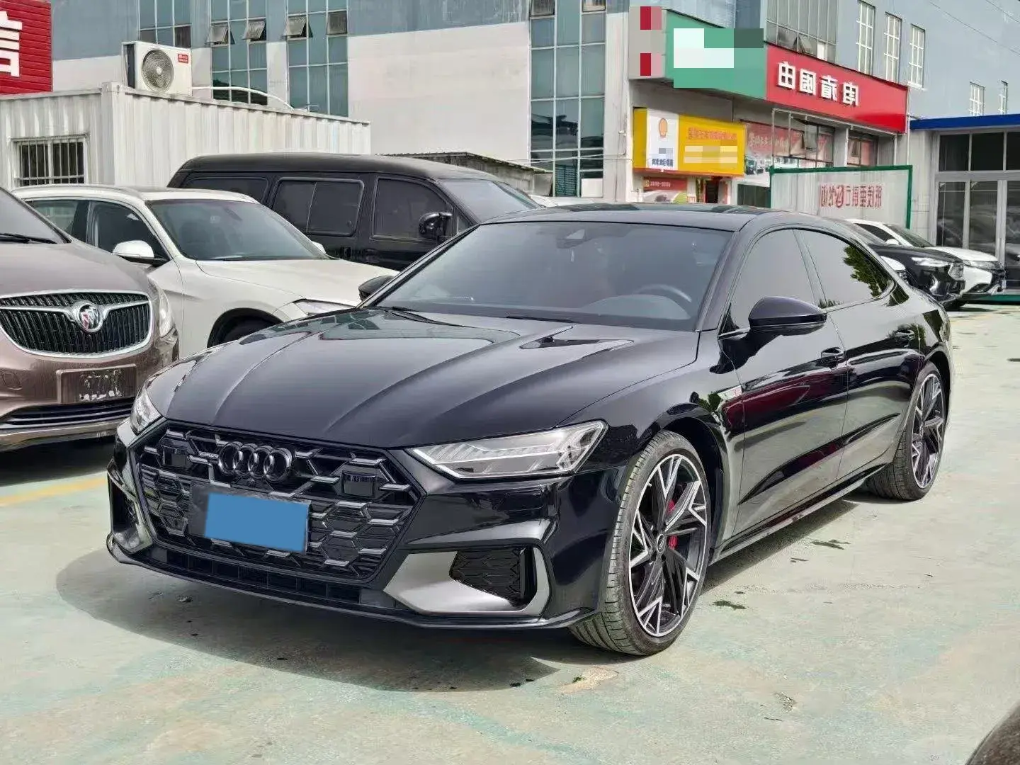 2024 AUDI A7L view 1