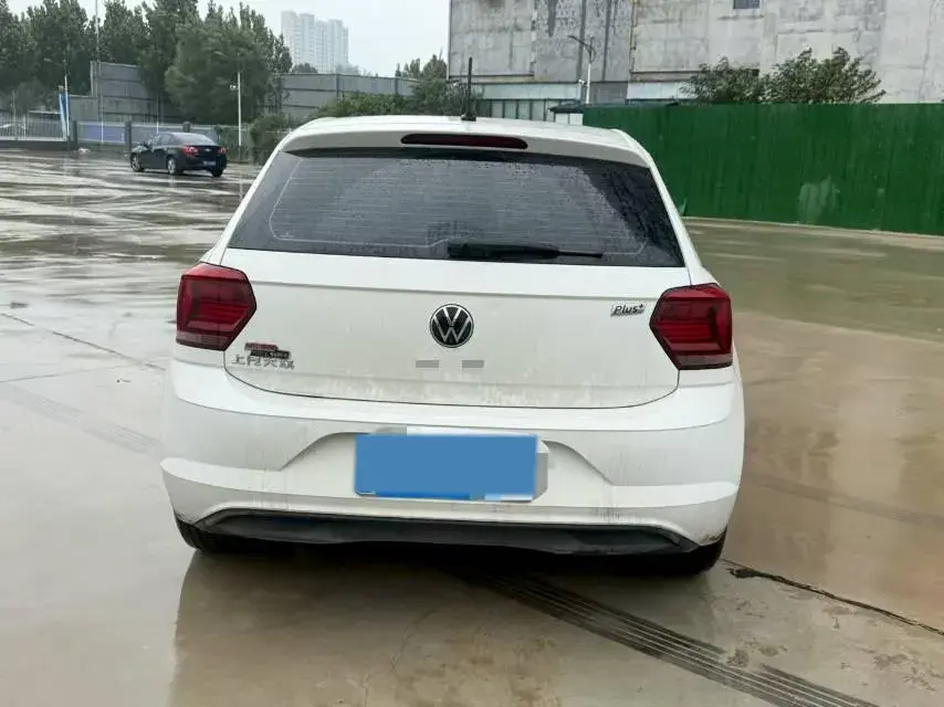 2023 VOLKSWAGEN POLO thumbnail 4